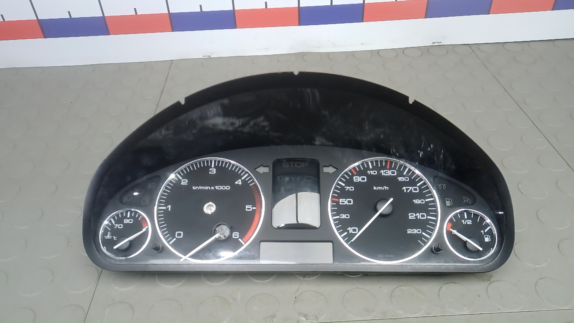 Щиток приборов Peugeot 407