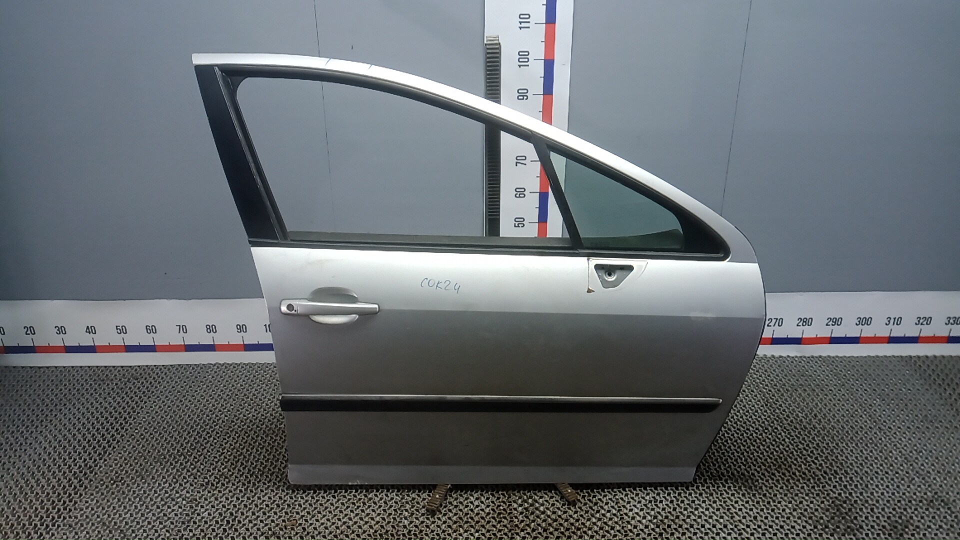 Дверь передняя правая Peugeot 407