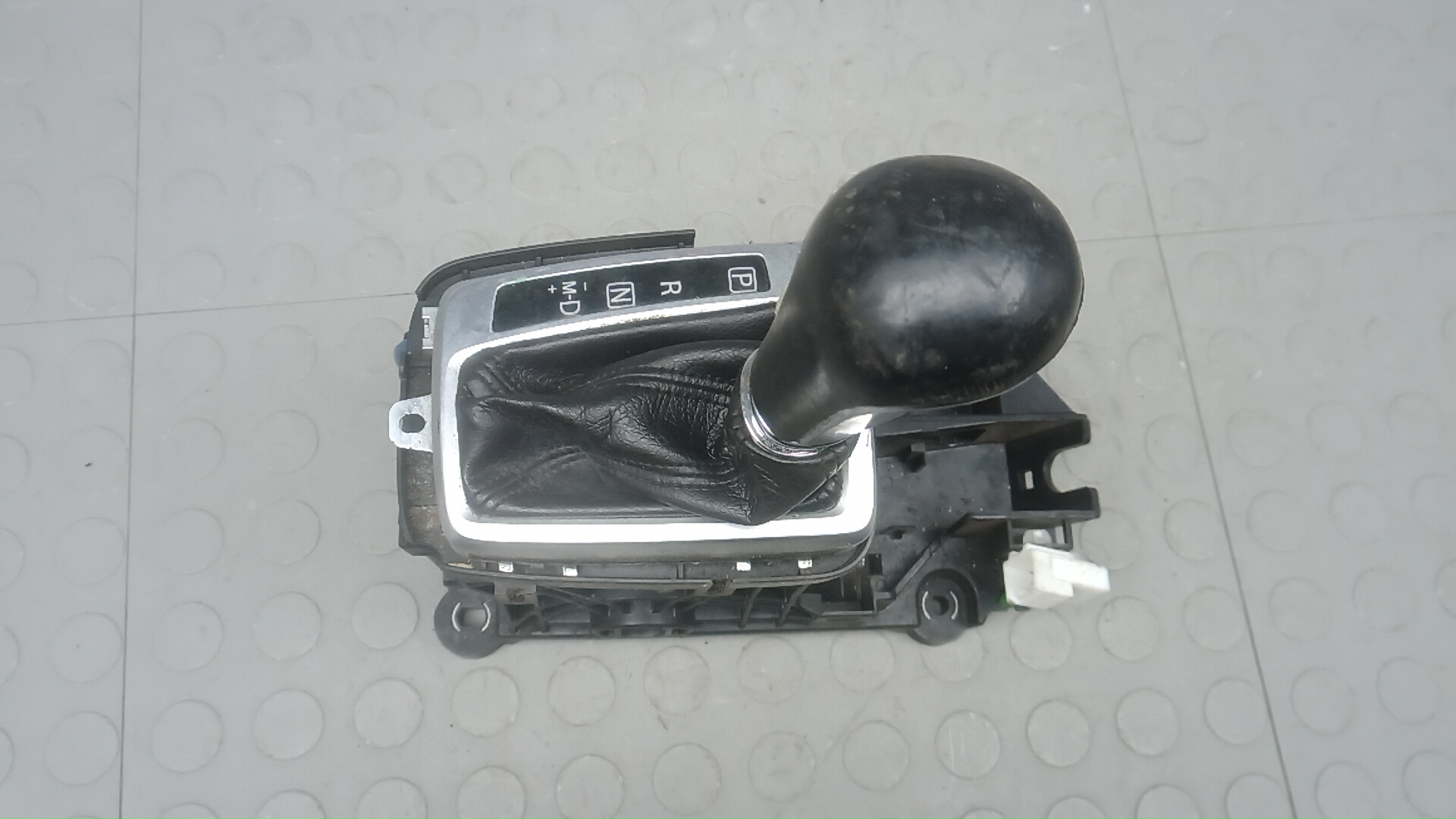Кулиса КПП Suzuki Kizashi
