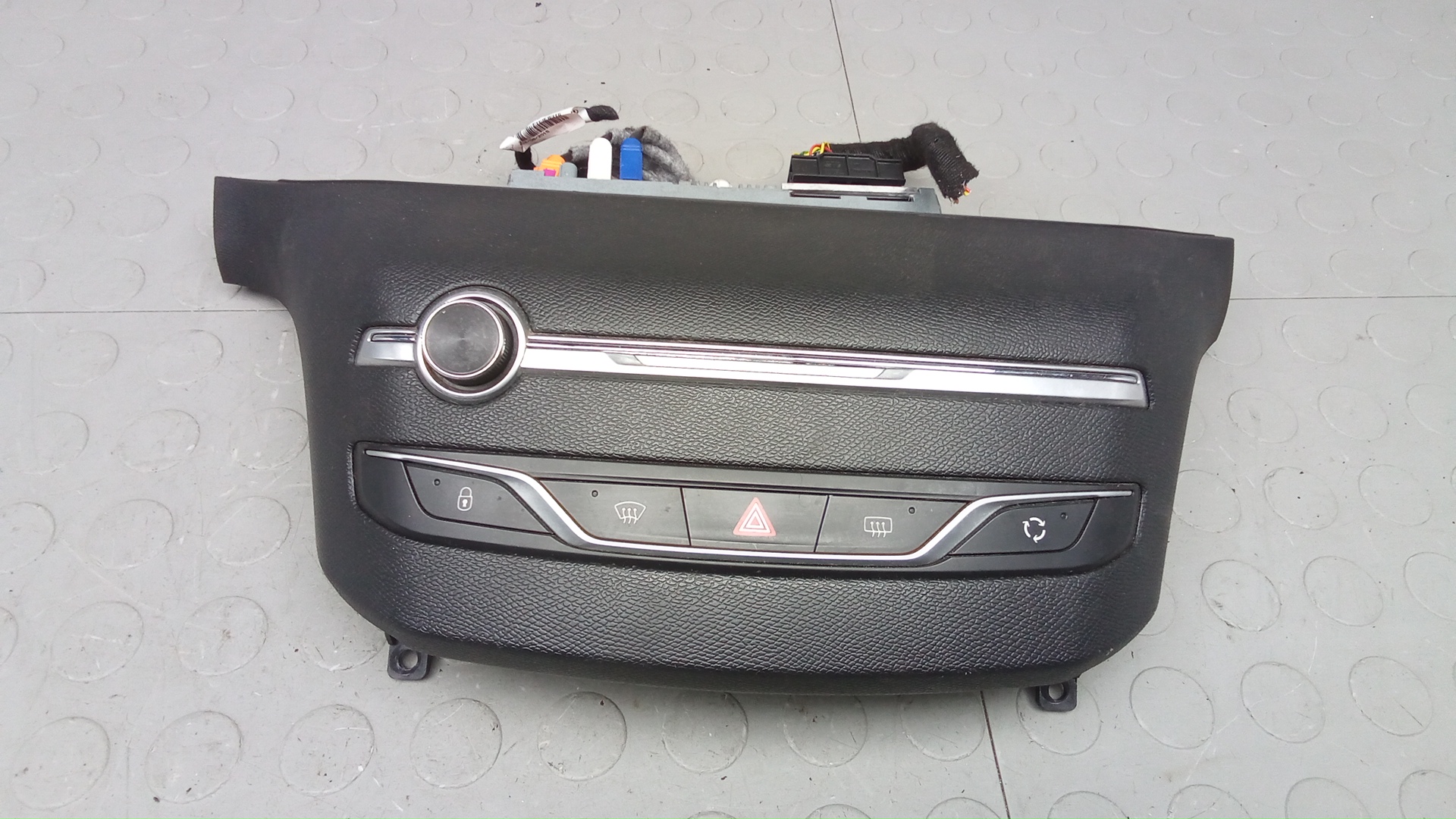 Магнитола Peugeot 308 2