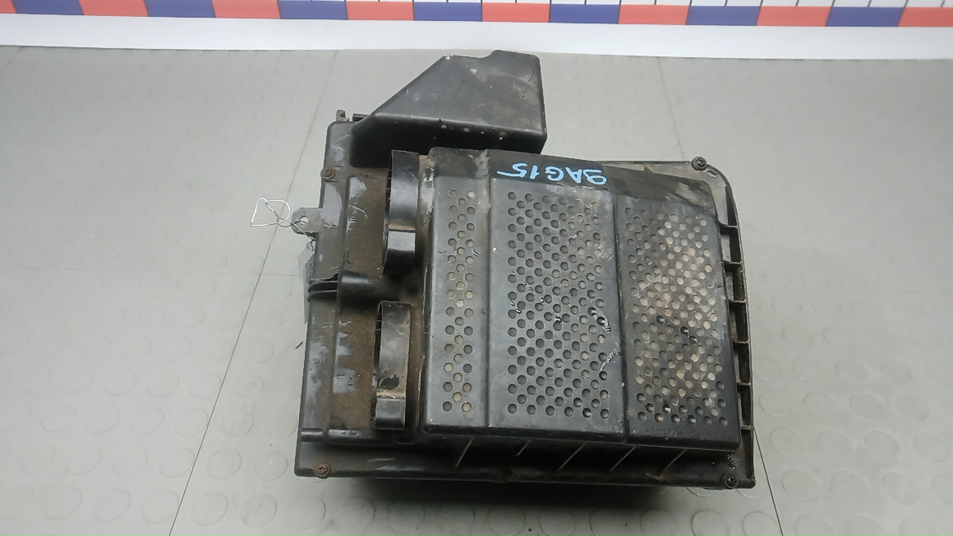 Корпус воздушного фильтра Land Rover Discovery 4