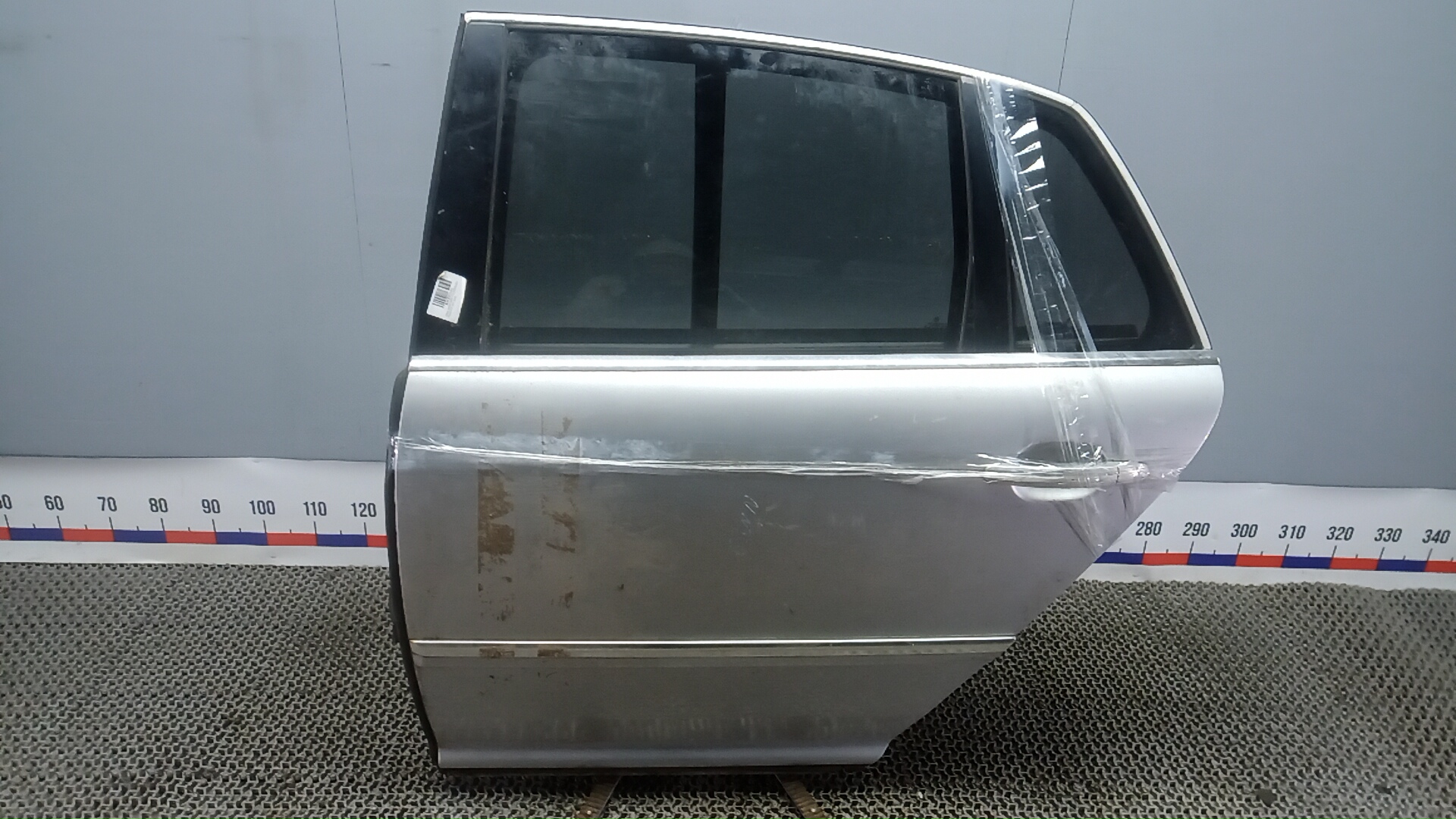 Дверь задняя левая Volkswagen Phaeton 1