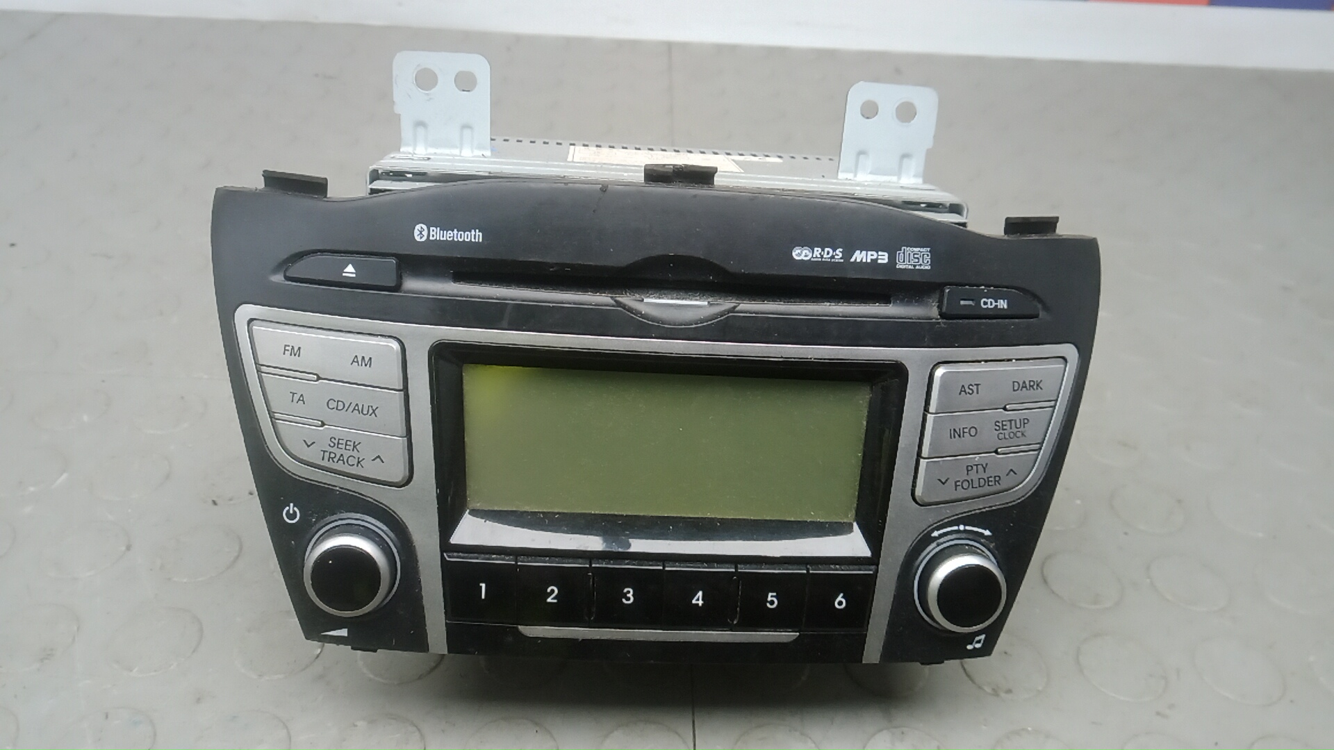 Магнитола Hyundai ix35 1