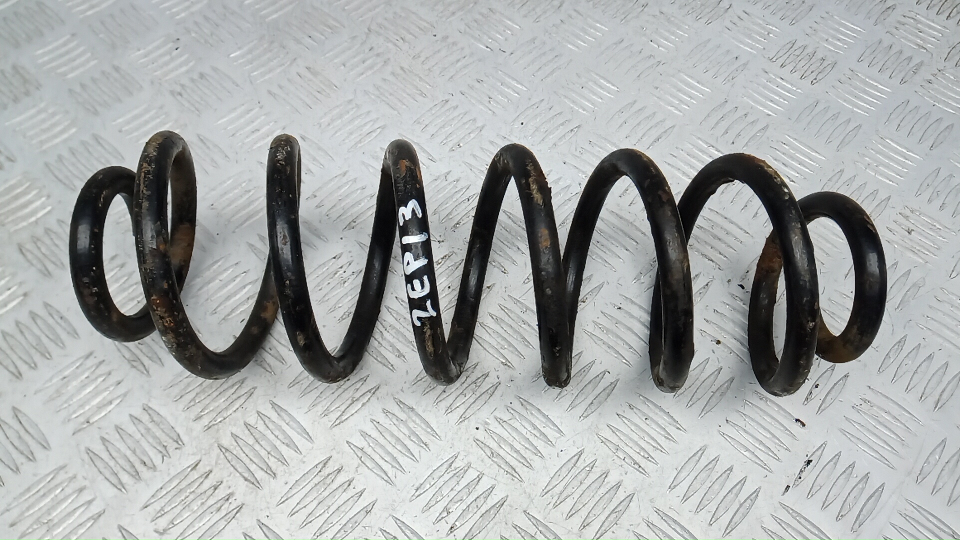 Пружина задняя Volkswagen Passat B6