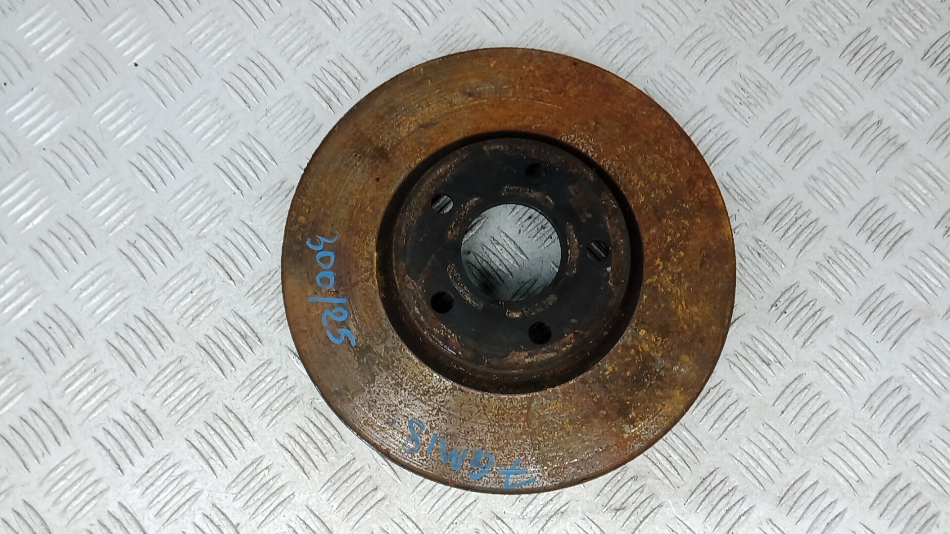 Диск тормозной передний Ford Mondeo