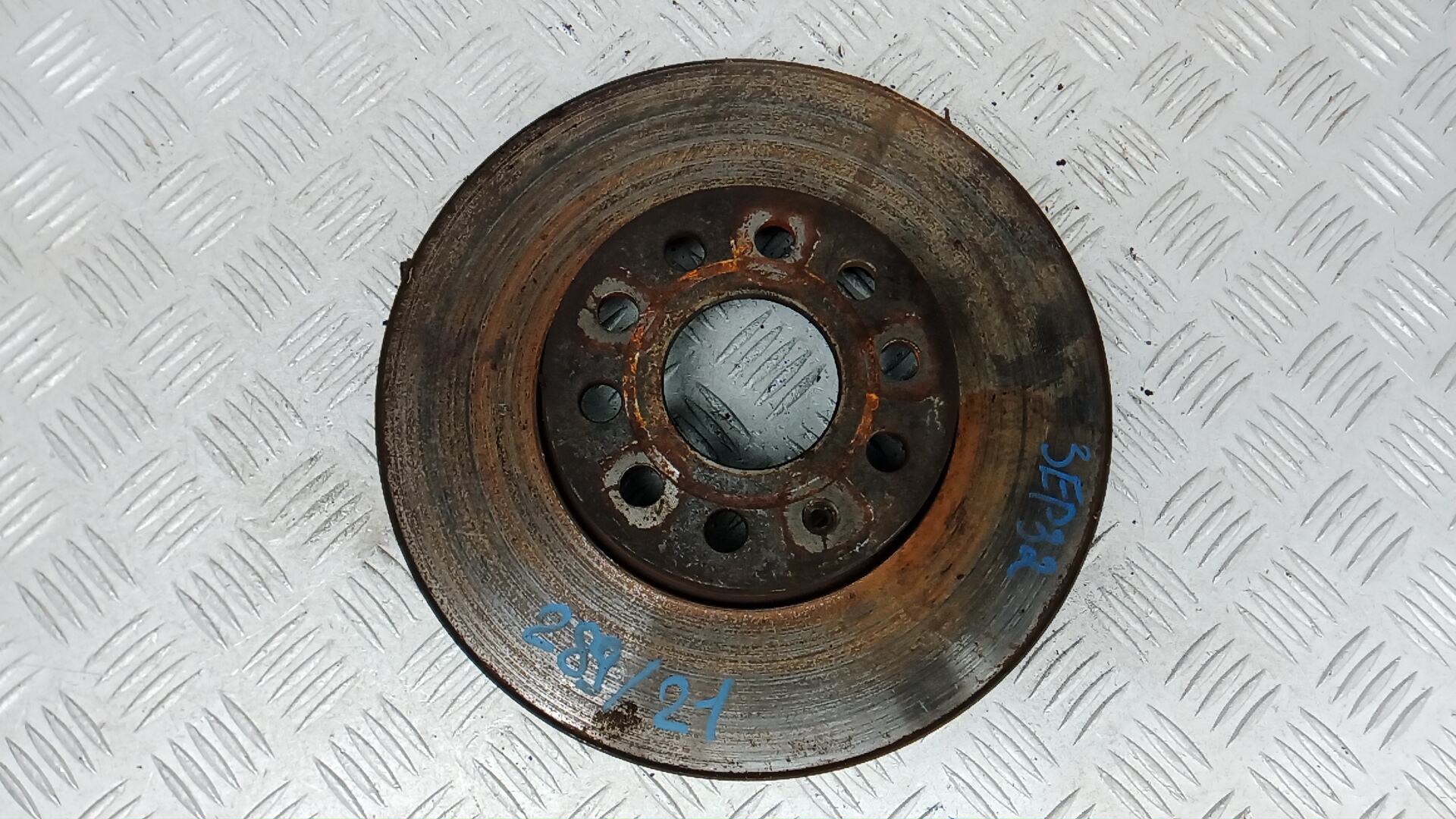 Диск тормозной передний Volkswagen Touran (1T1, 1T2)