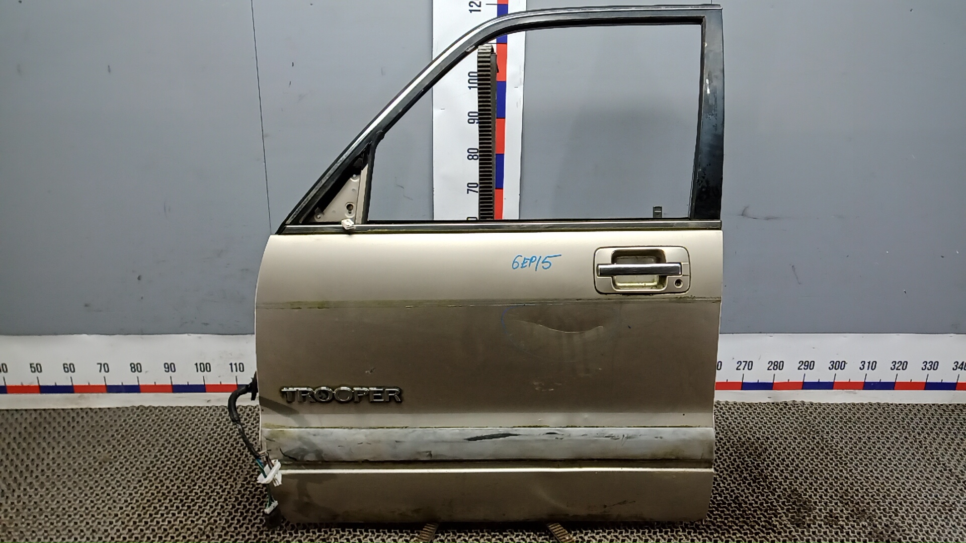 Дверь передняя левая Isuzu Trooper 2 2