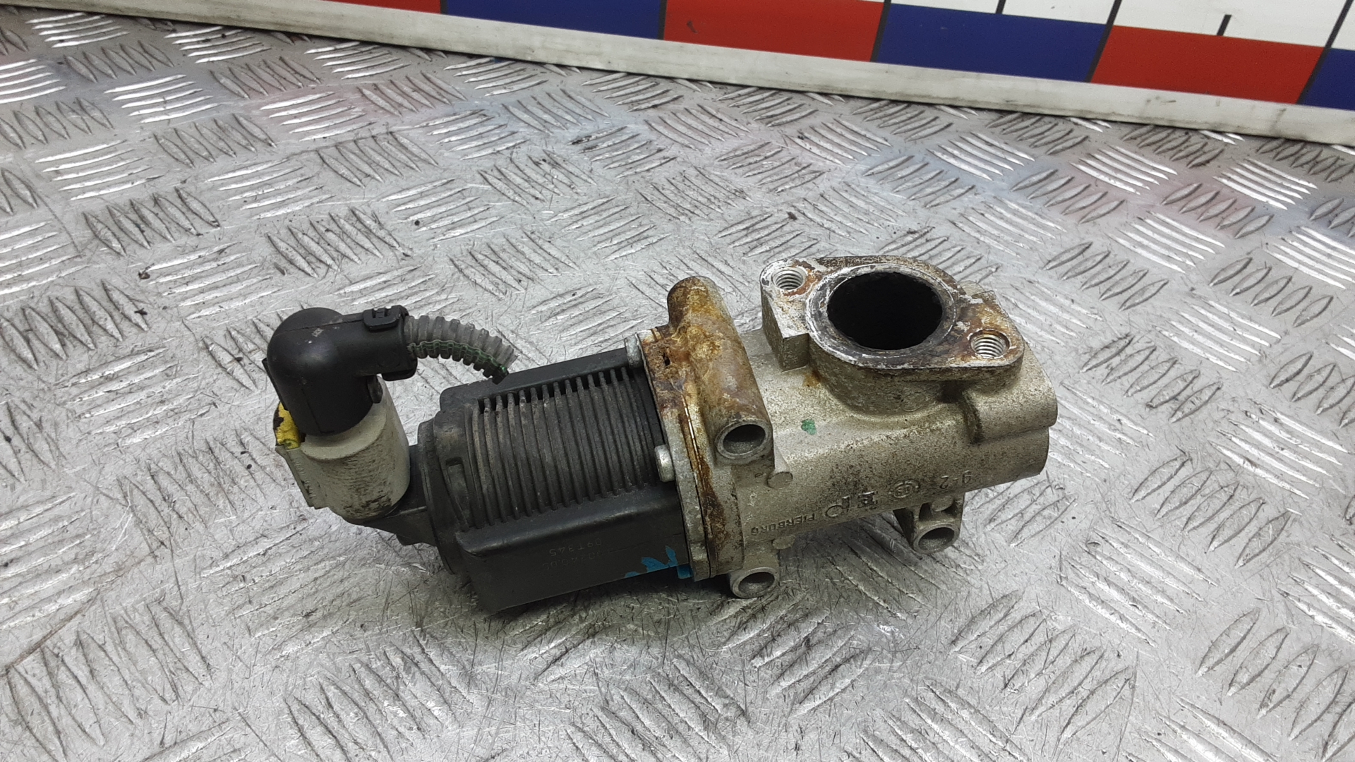 Клапан EGR дизельный Opel Zafira