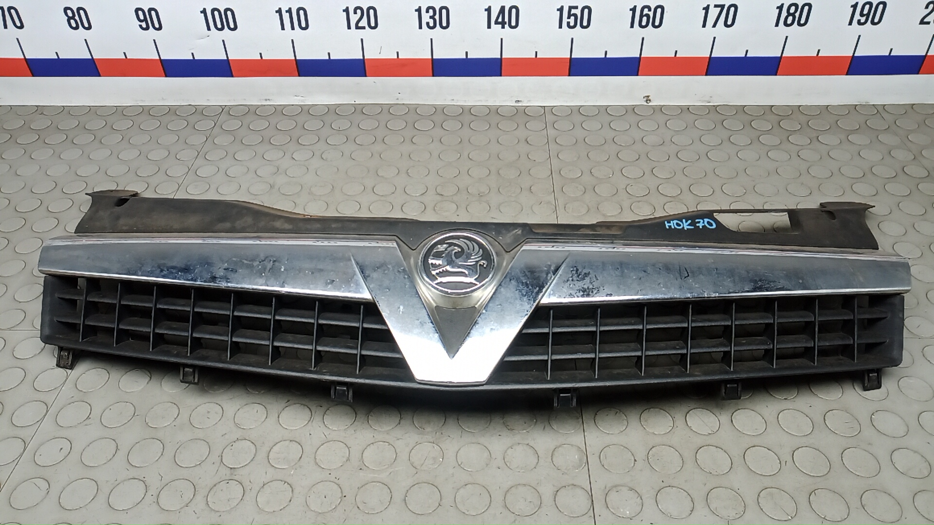 Решетка радиатора Opel Astra H