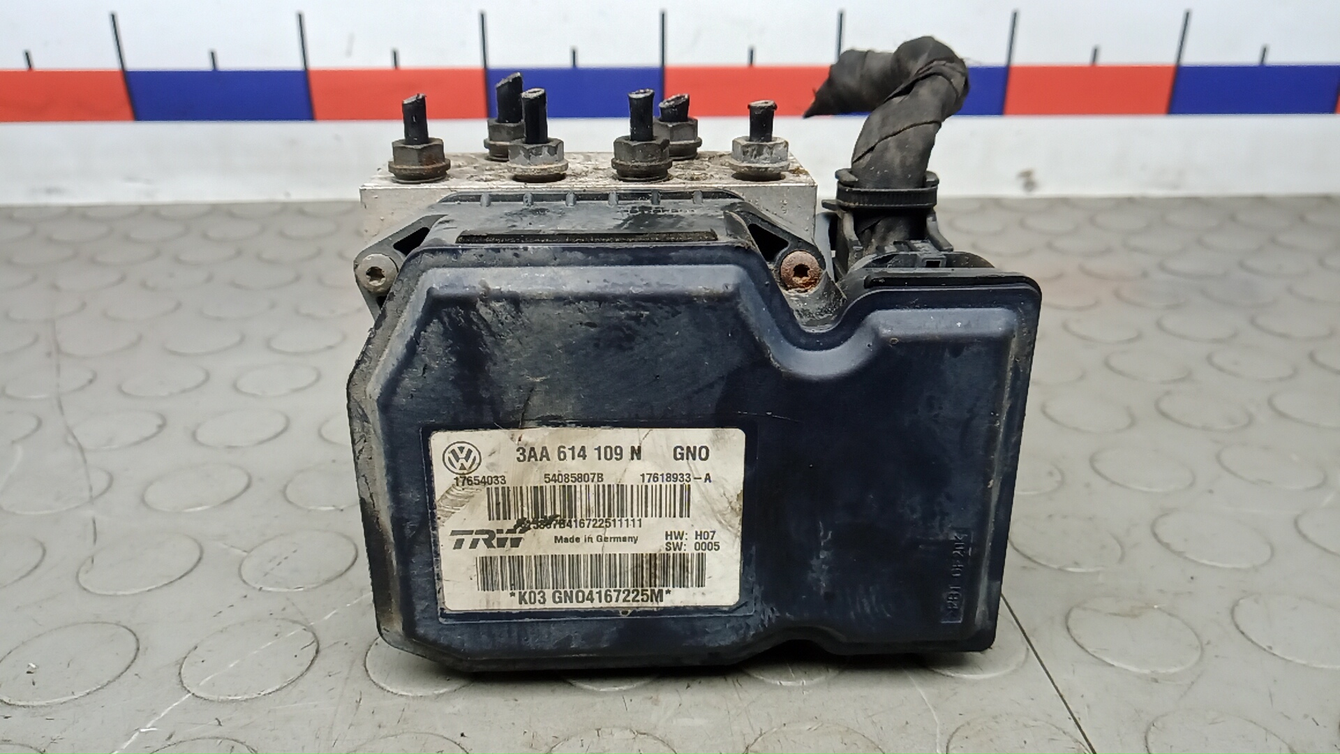 Блок ABS Volkswagen Transporter T5