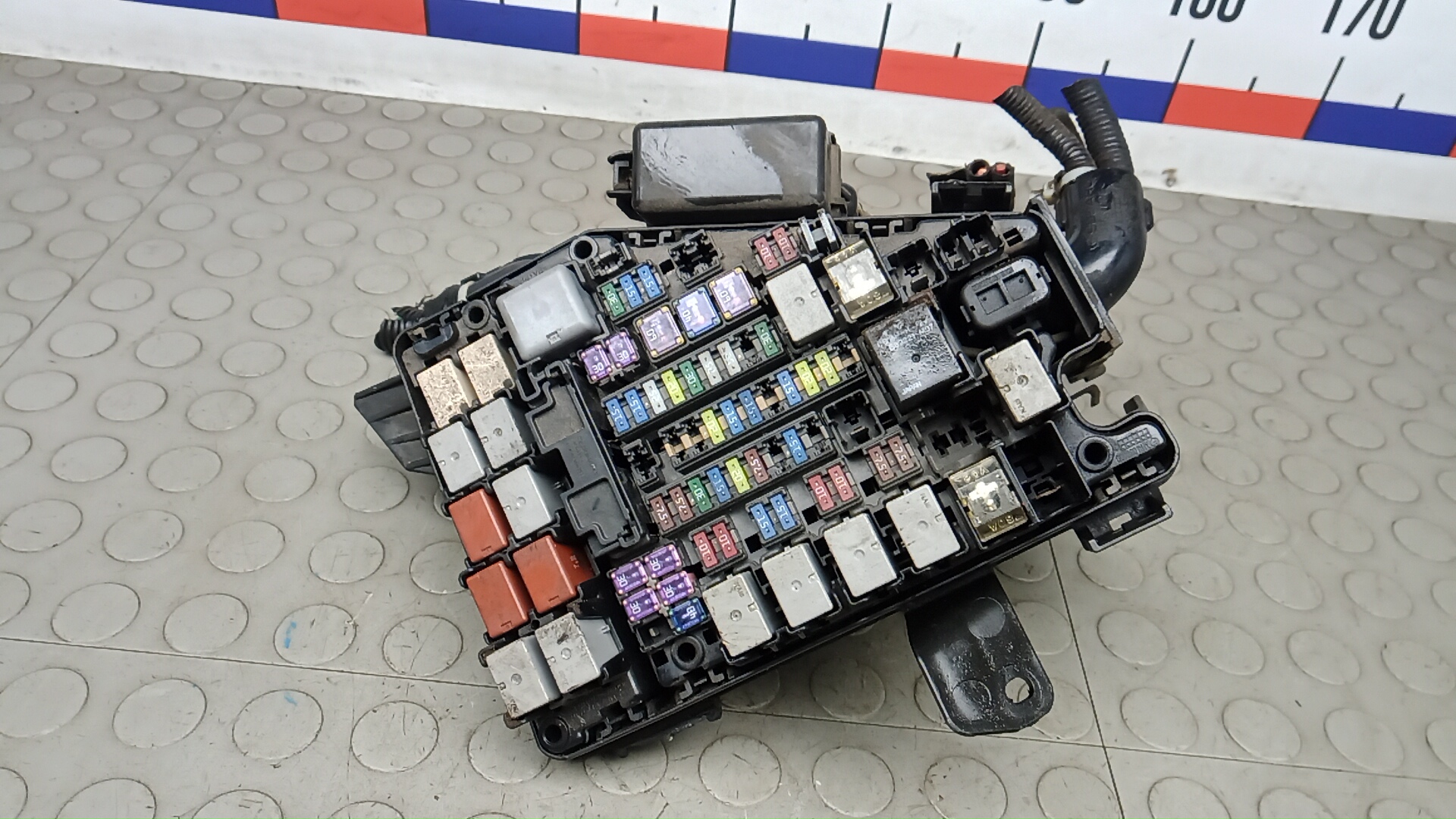Блок предохранителей Subaru Outback 5