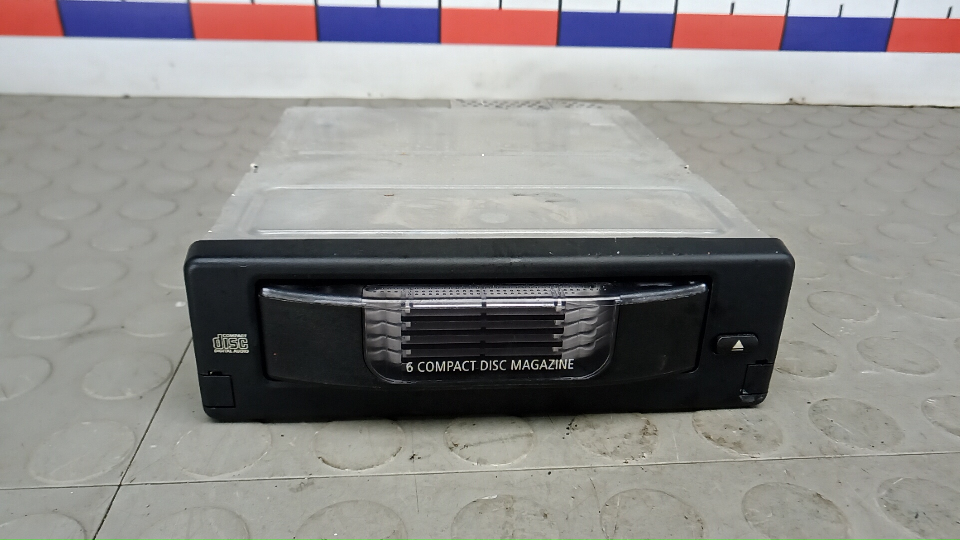 CD-чейнджер BMW 5 Series E60/E61