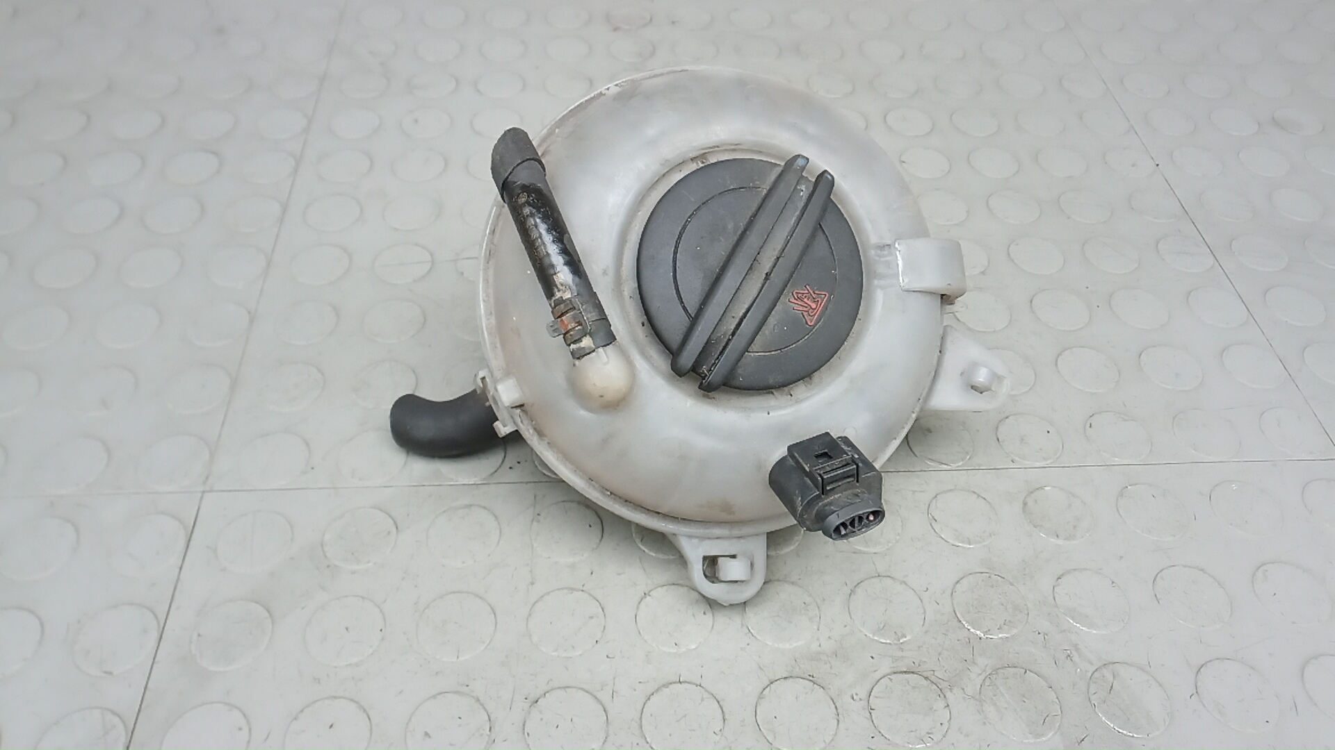 Бачок расширительный Volkswagen Golf 7