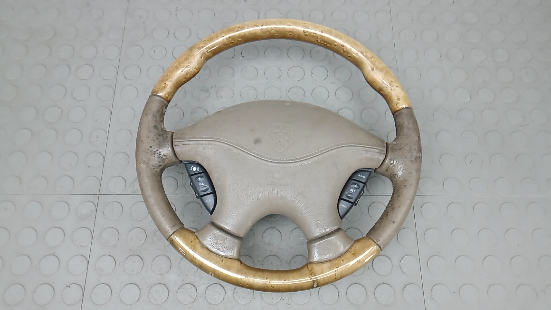 Руль Jaguar S-type