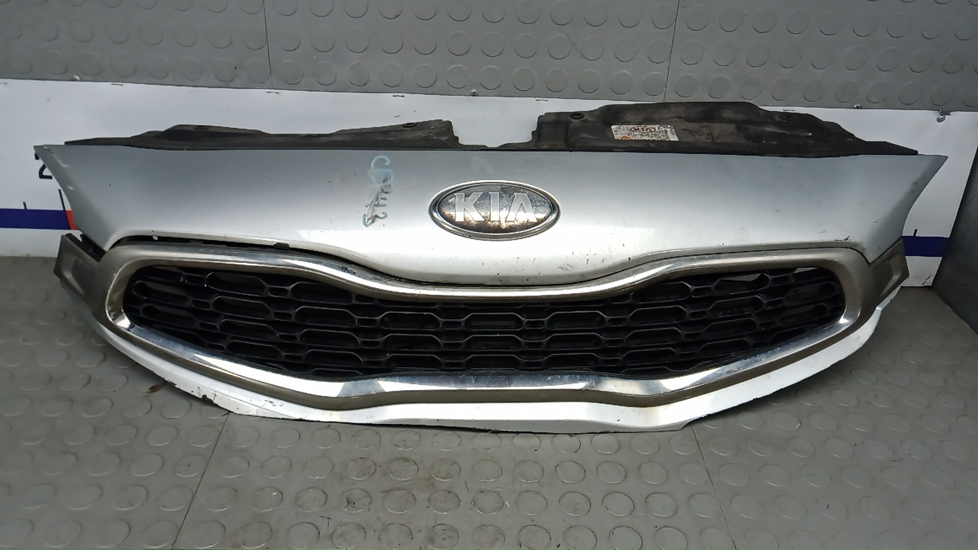 Решетка радиатора Kia Ceed 2 (JD)