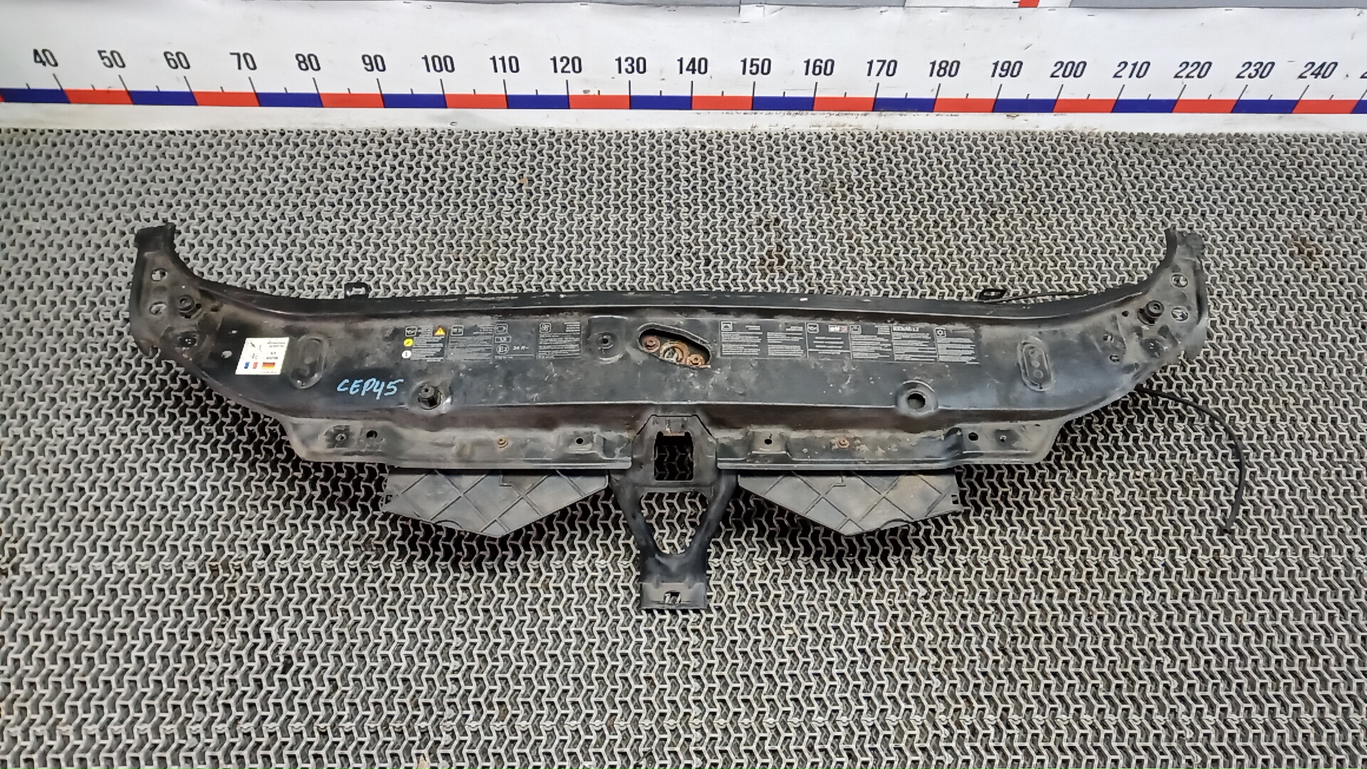 Рамка капота Renault Laguna 2