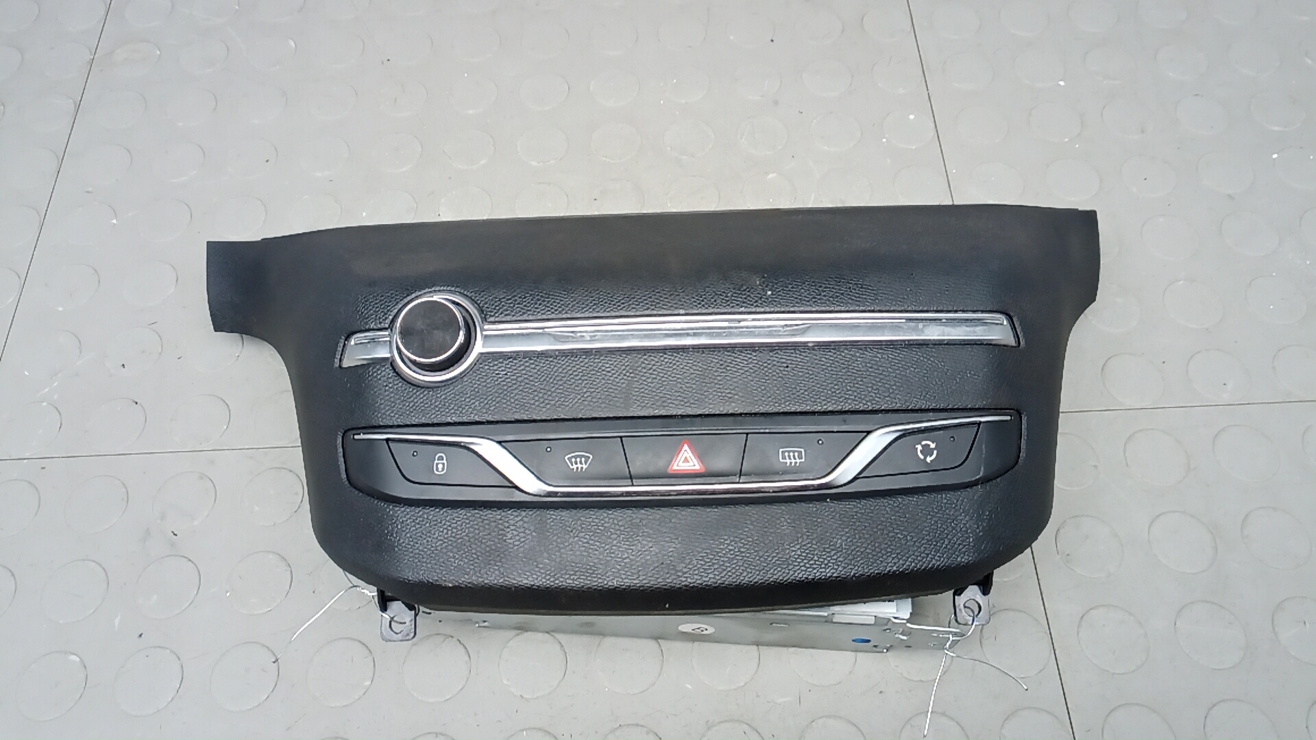 Магнитола Peugeot 308 2