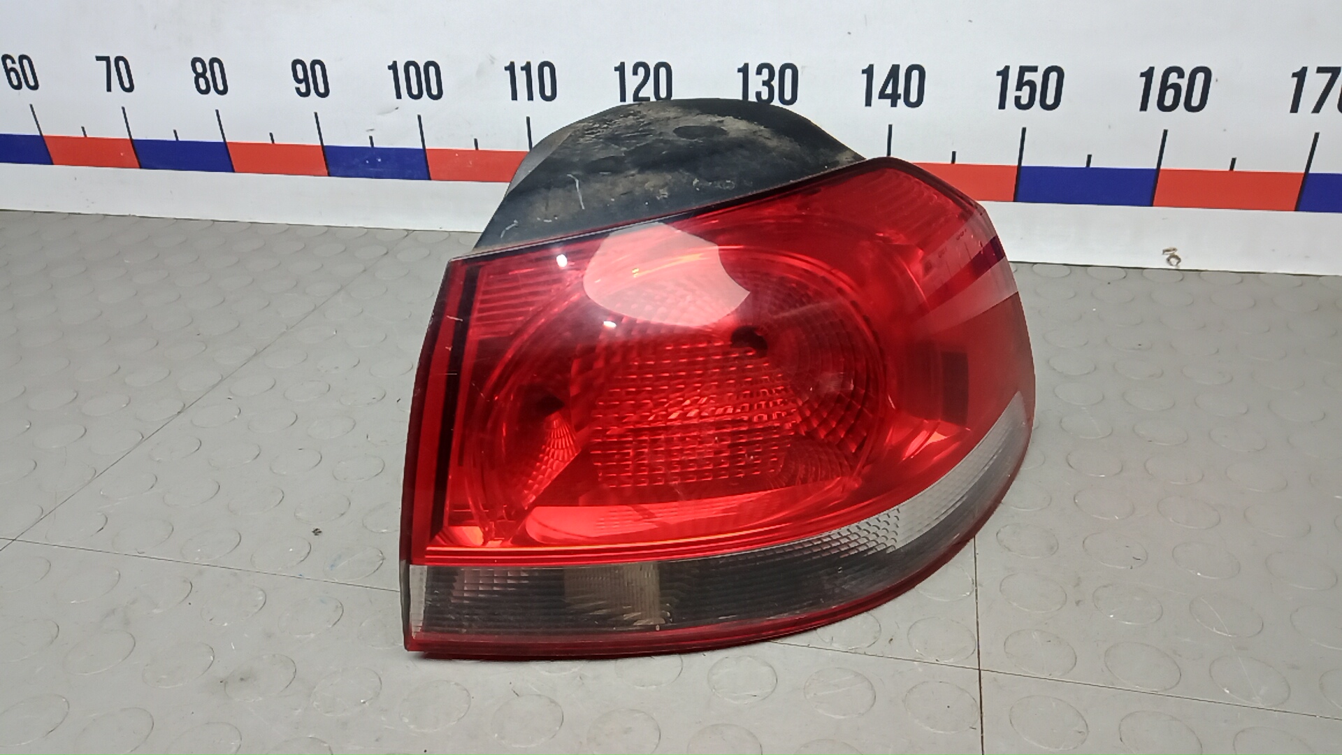 Фонарь задний правый Volkswagen Golf 6