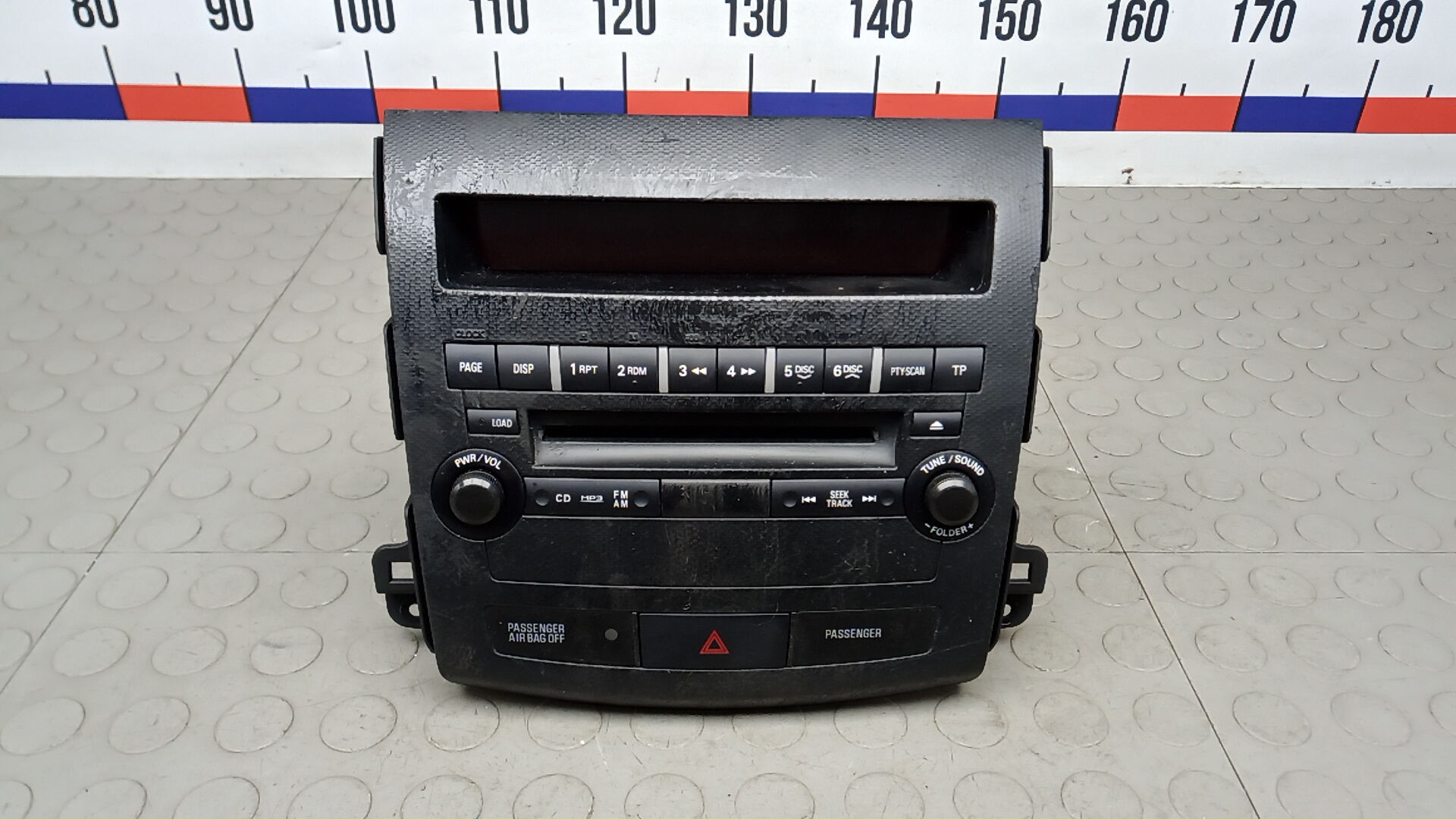 Магнитола Mitsubishi Outlander 2