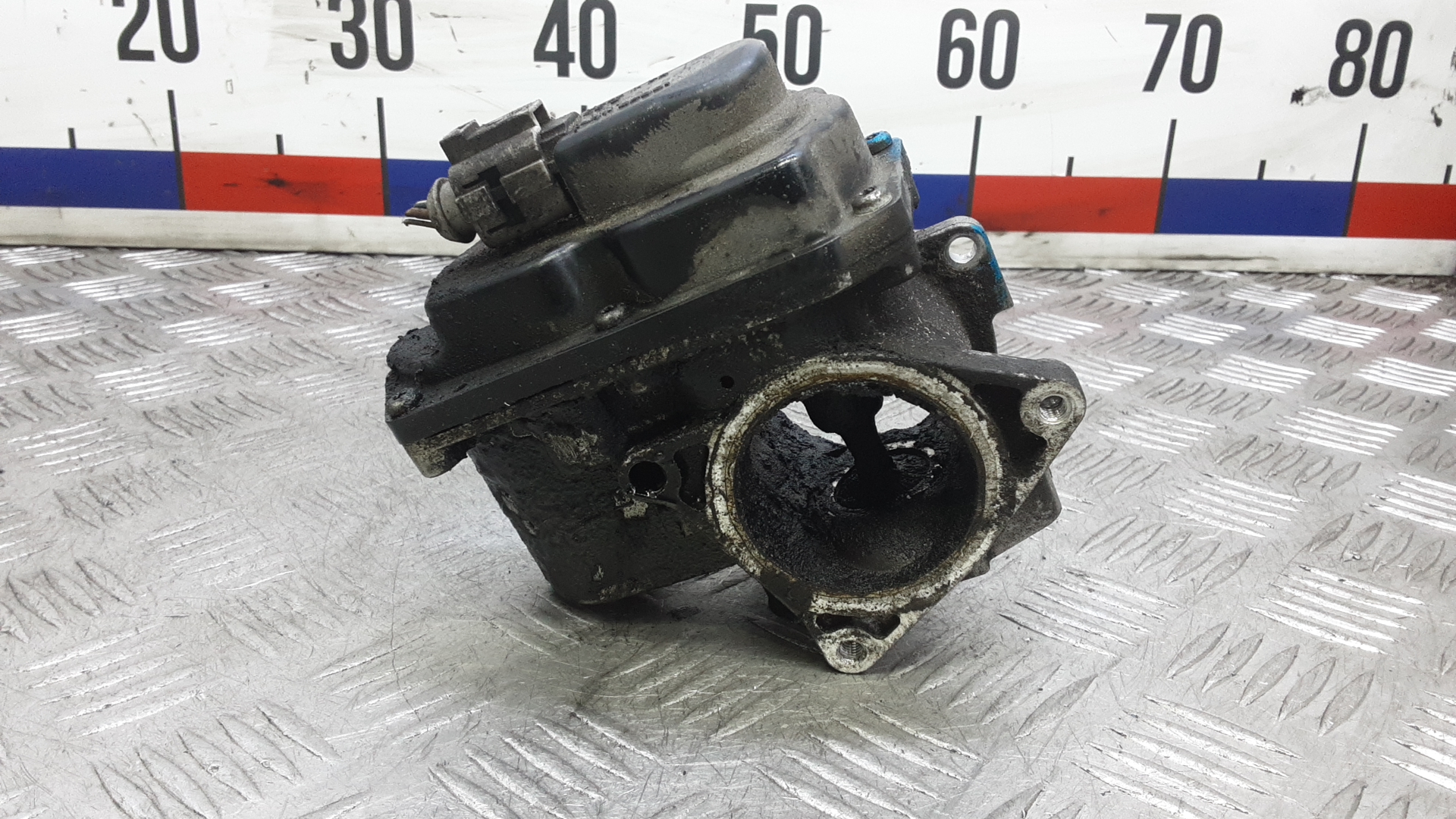 Клапан EGR дизельный Volkswagen Passat