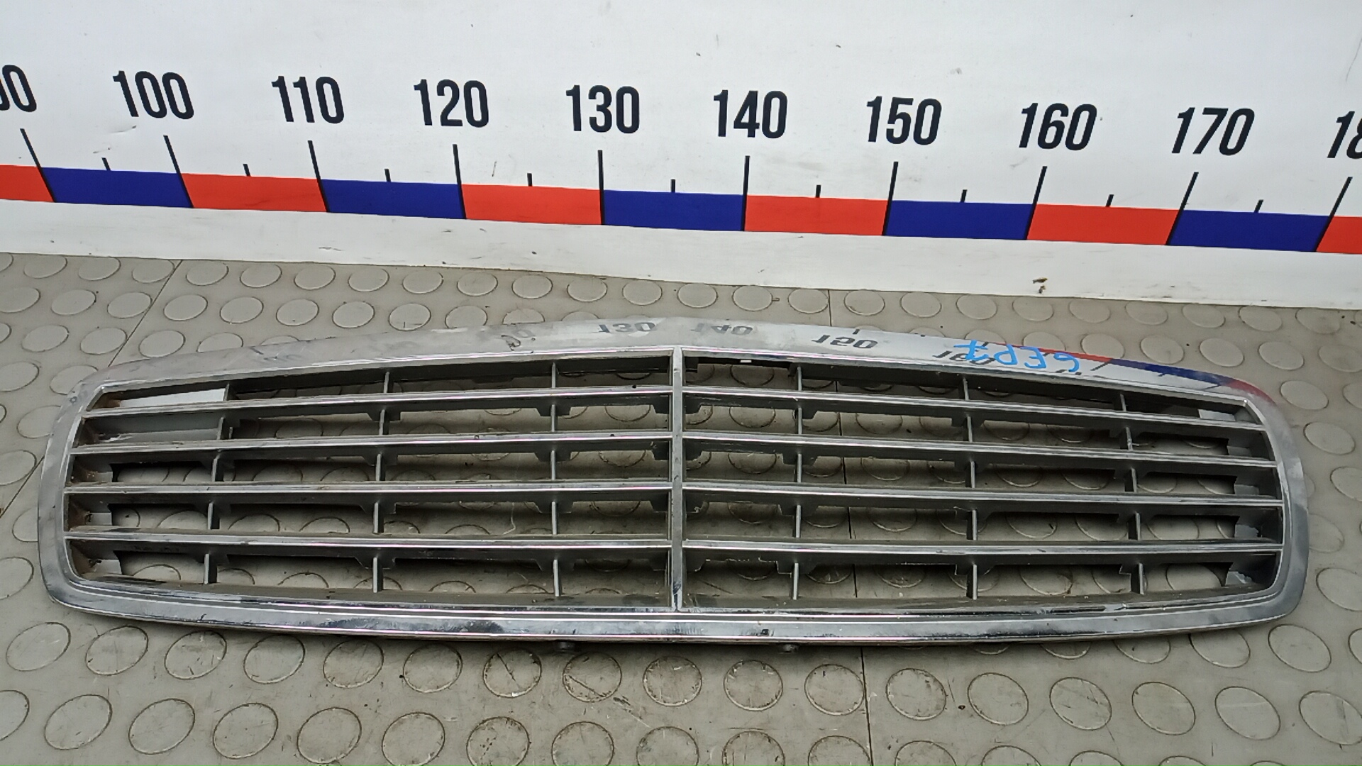 Решетка радиатора Mercedes-Benz E-Class W211