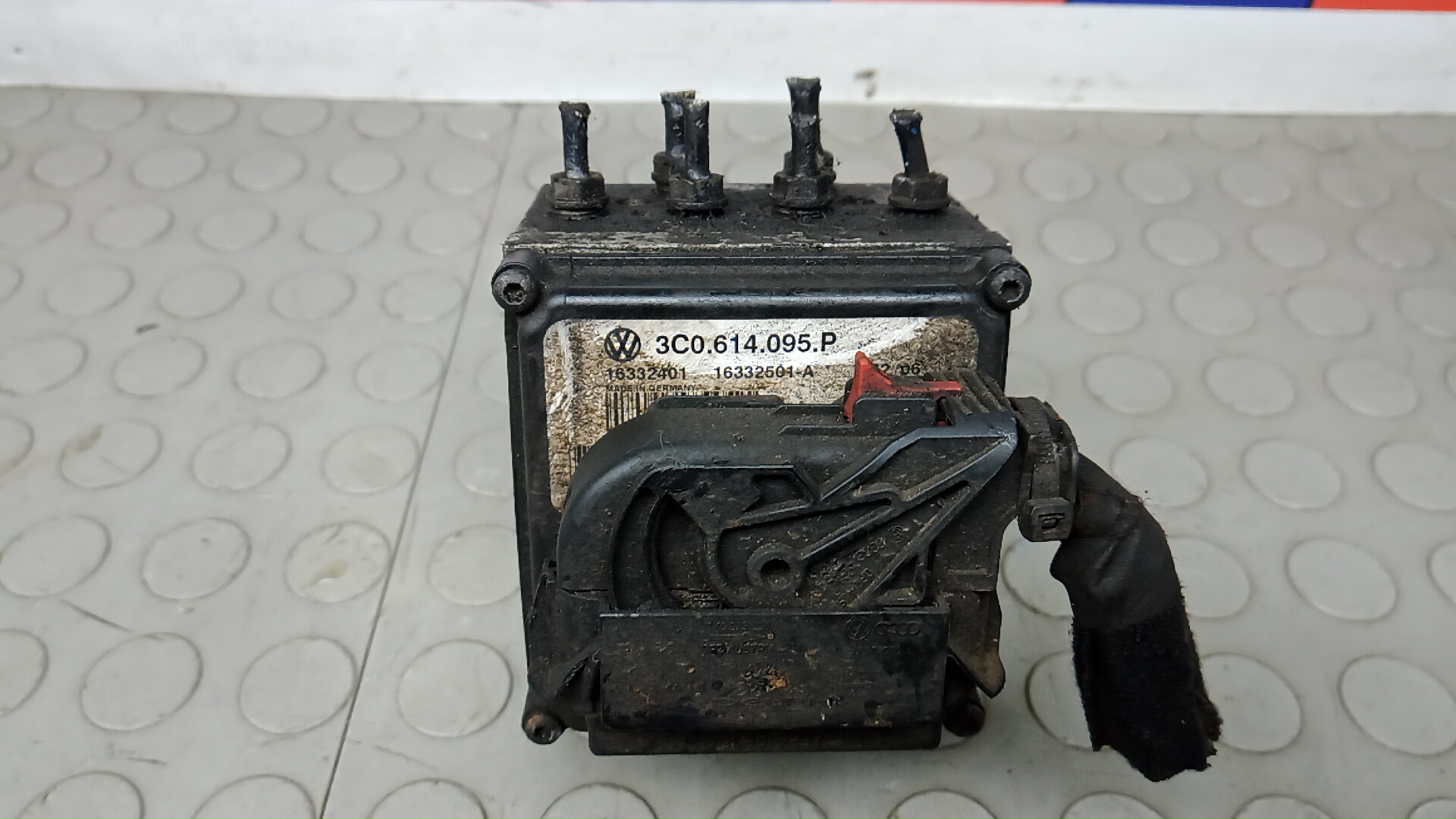Блок ABS Volkswagen Passat B6