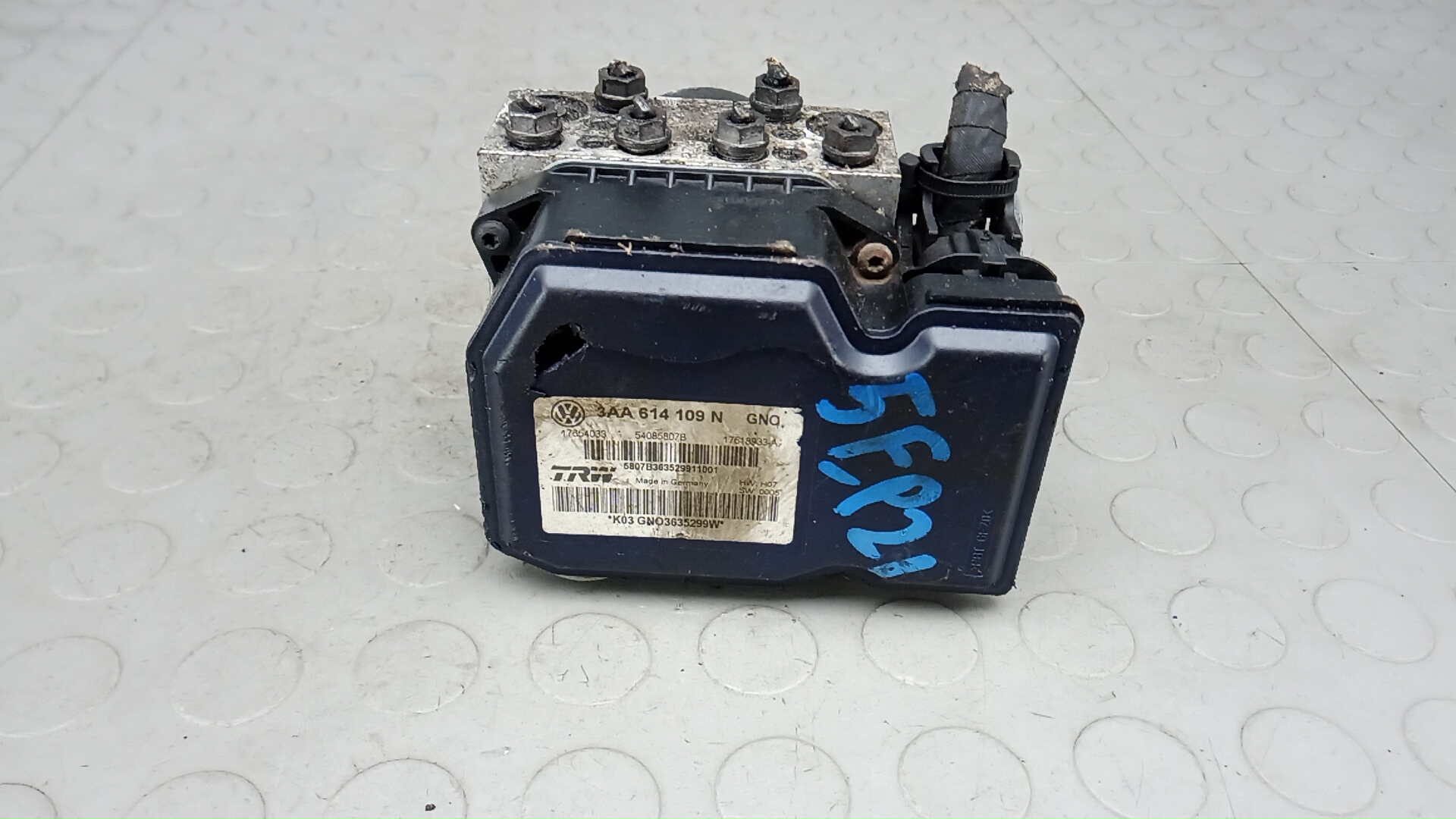 Блок ABS Volkswagen Passat CC