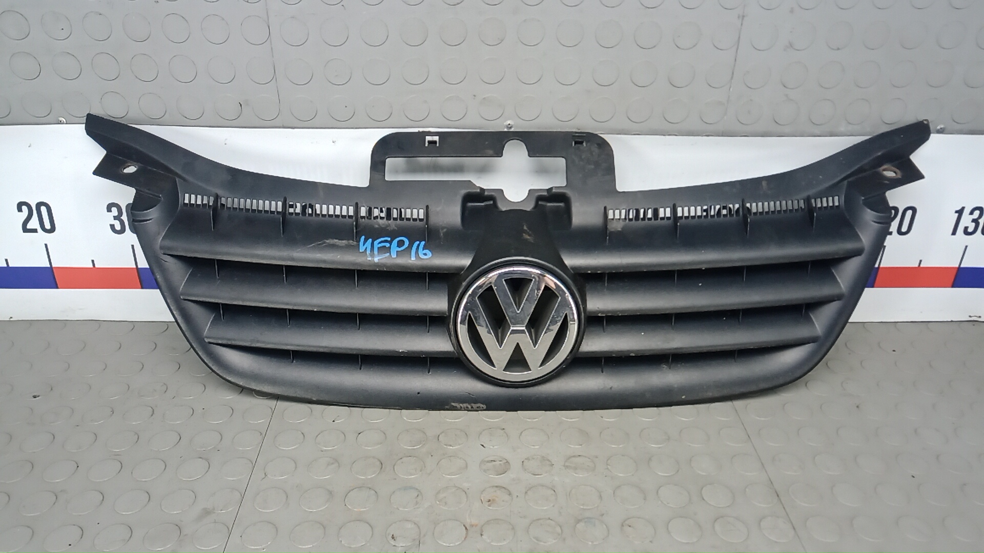 Решетка радиатора Volkswagen Touran (1T1, 1T2)