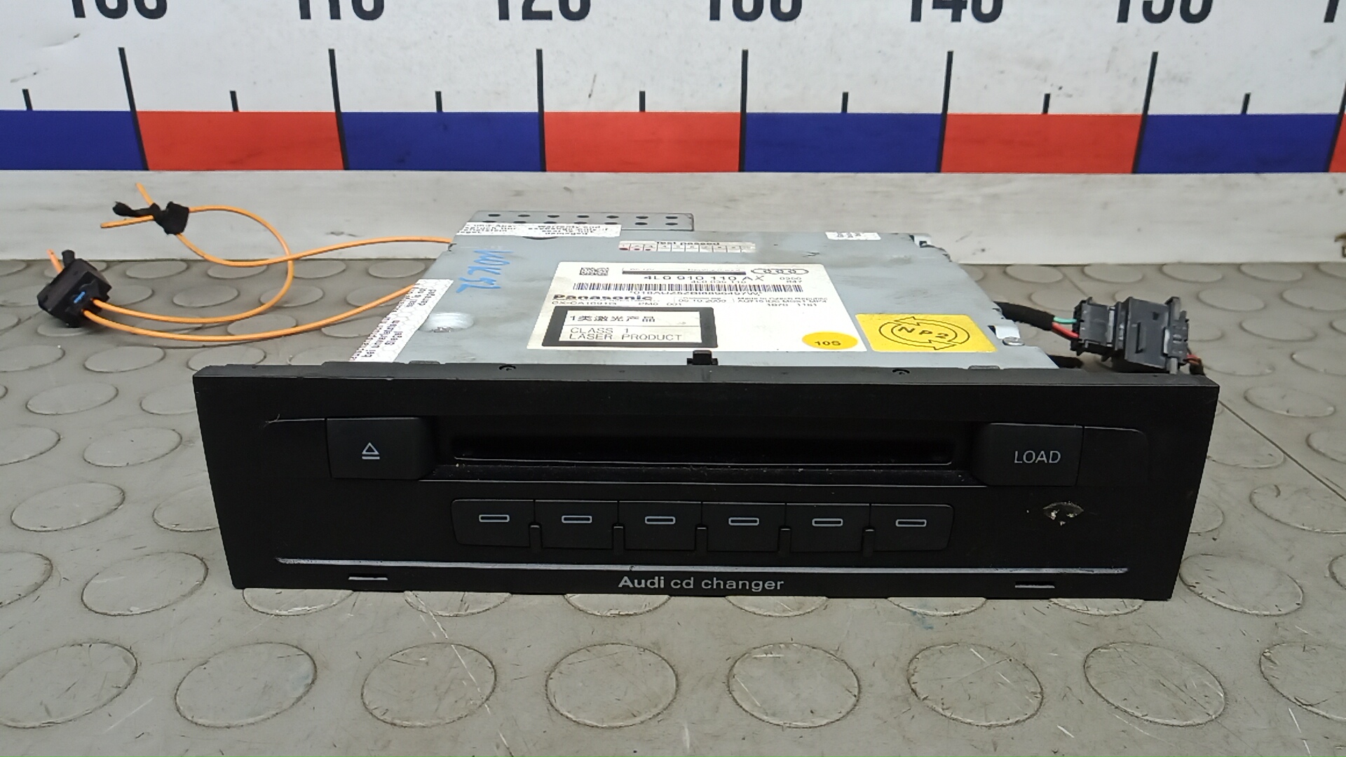 CD-чейнджер Audi Q7