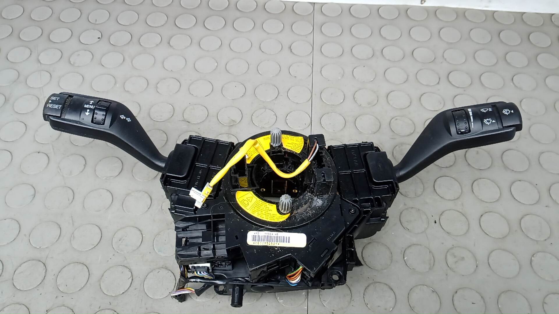 Переключатель поворотов и дворников (стрекоза) Ford Kuga 1
