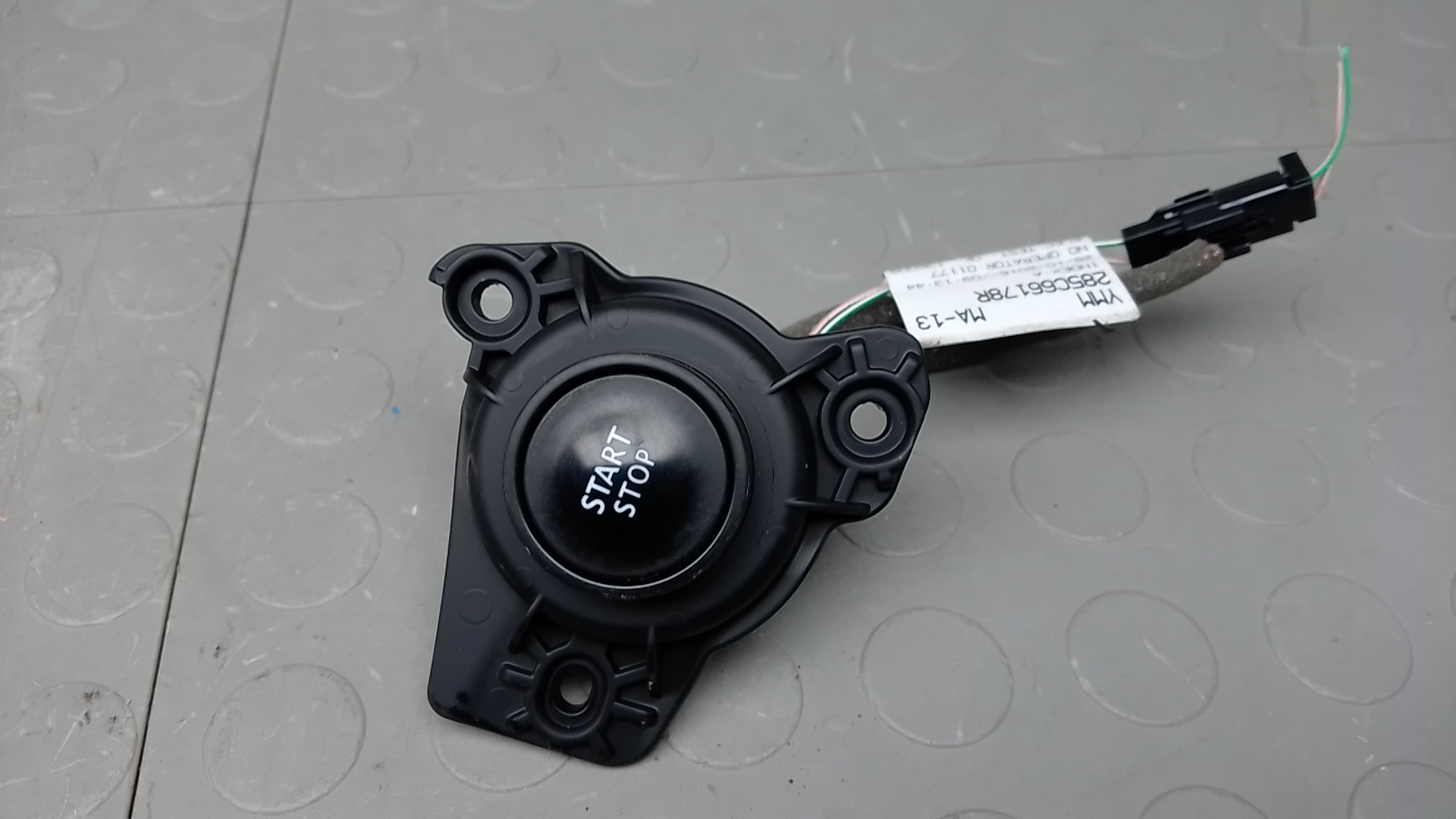 Кнопка запуска двигателя Renault Scenic 4