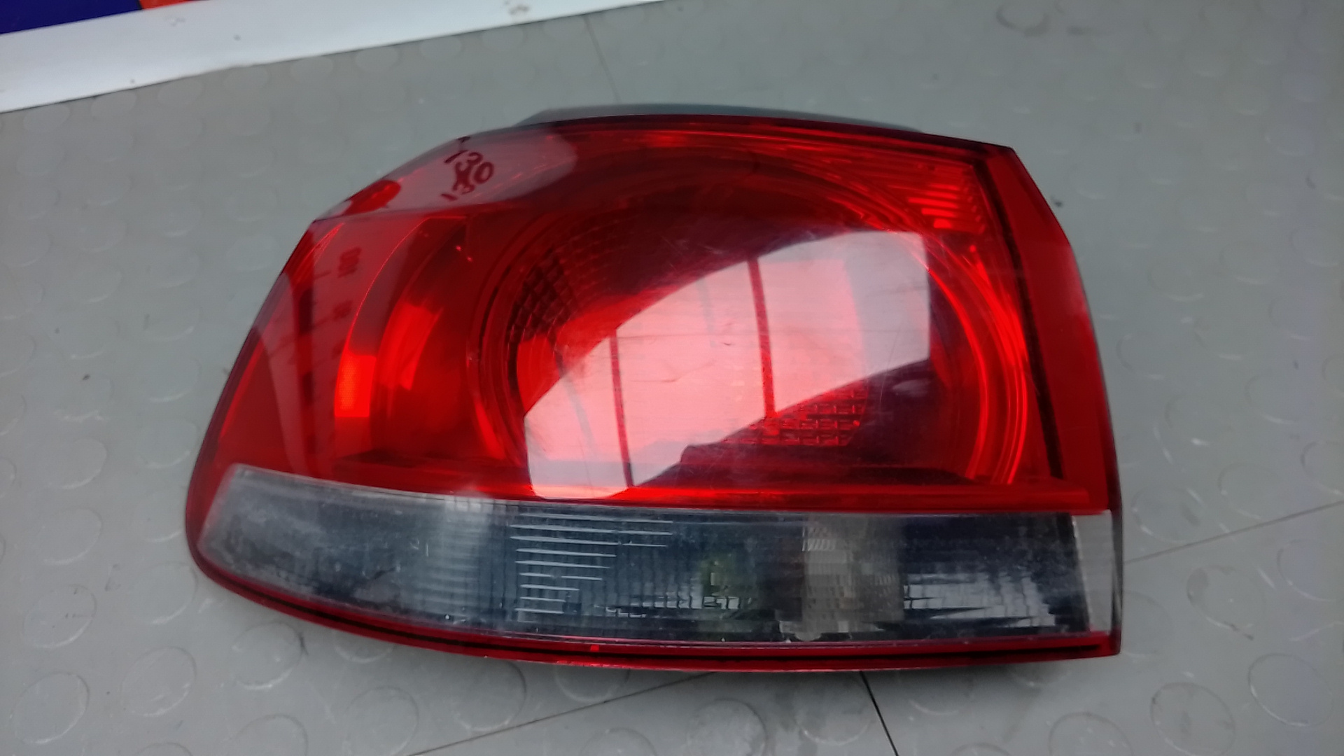 Фонарь задний левый Volkswagen Golf 6