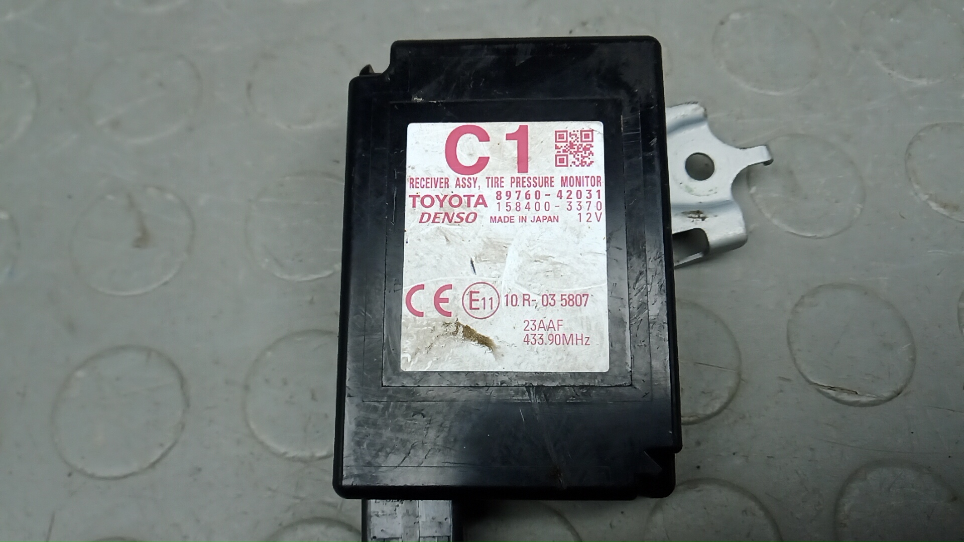 Блок контроля давления в шинах Toyota RAV4 CA40