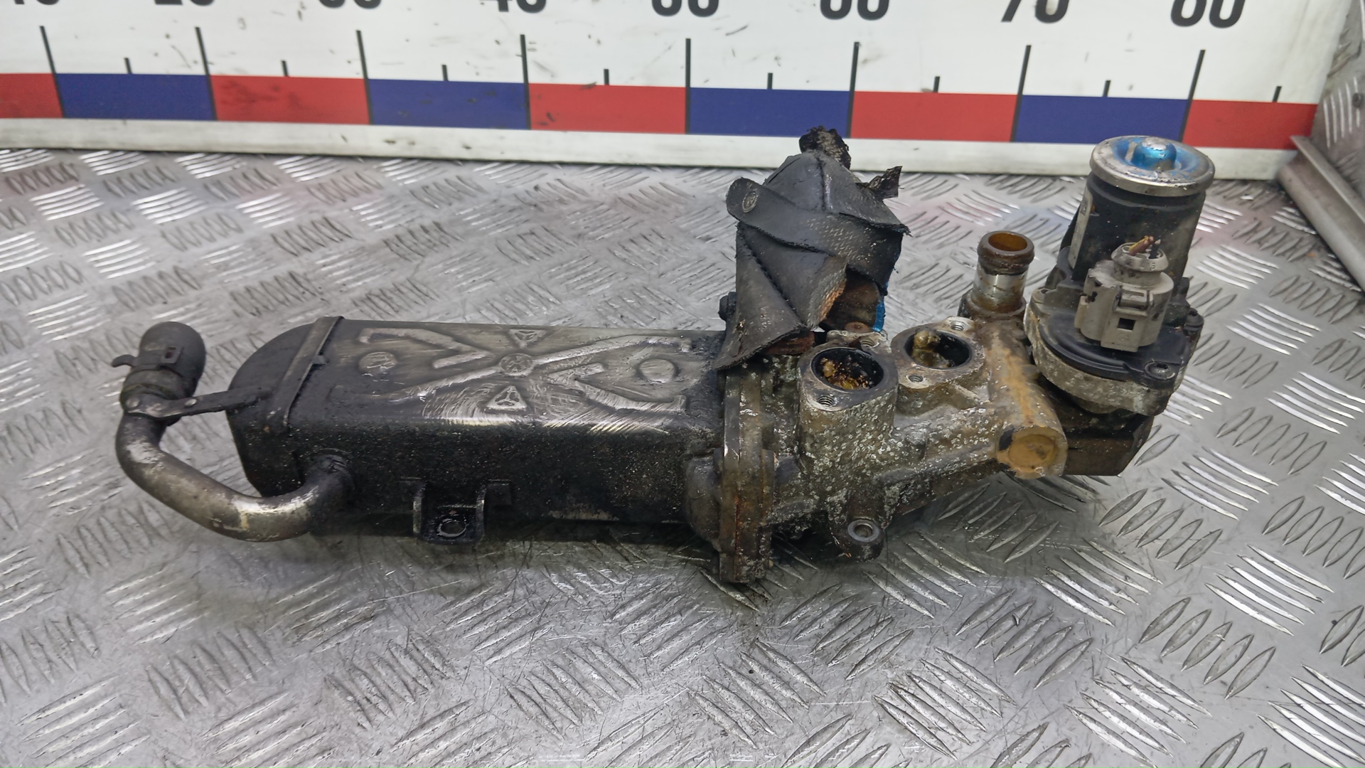Клапан EGR дизельный Volkswagen Tiguan