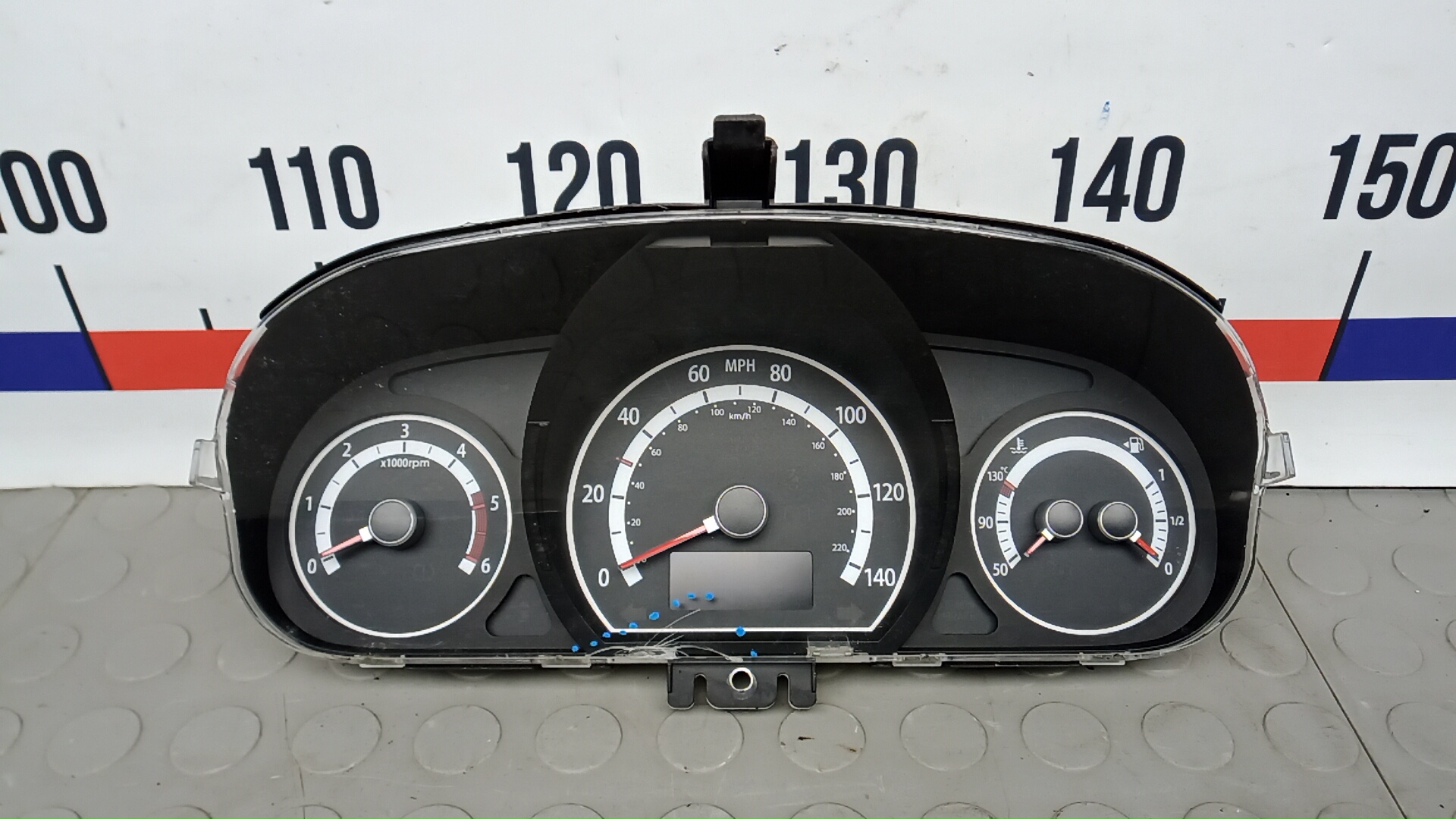 Щиток приборов Kia Ceed 1
