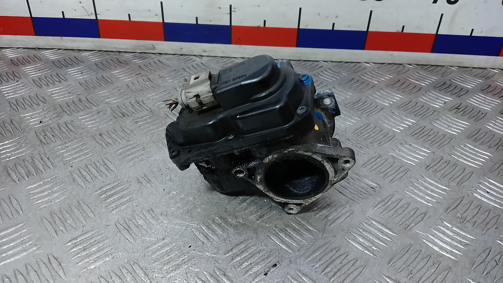 Клапан EGR дизельный Volkswagen Passat