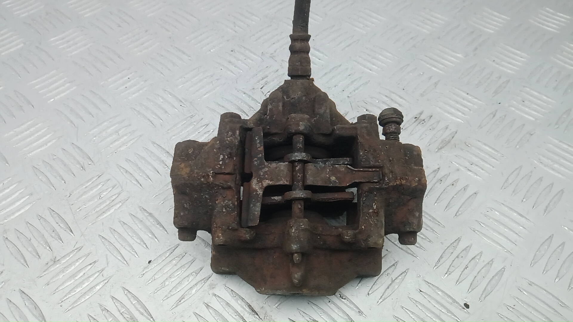 Суппорт тормозной задний правый Mercedes-Benz CLK C209