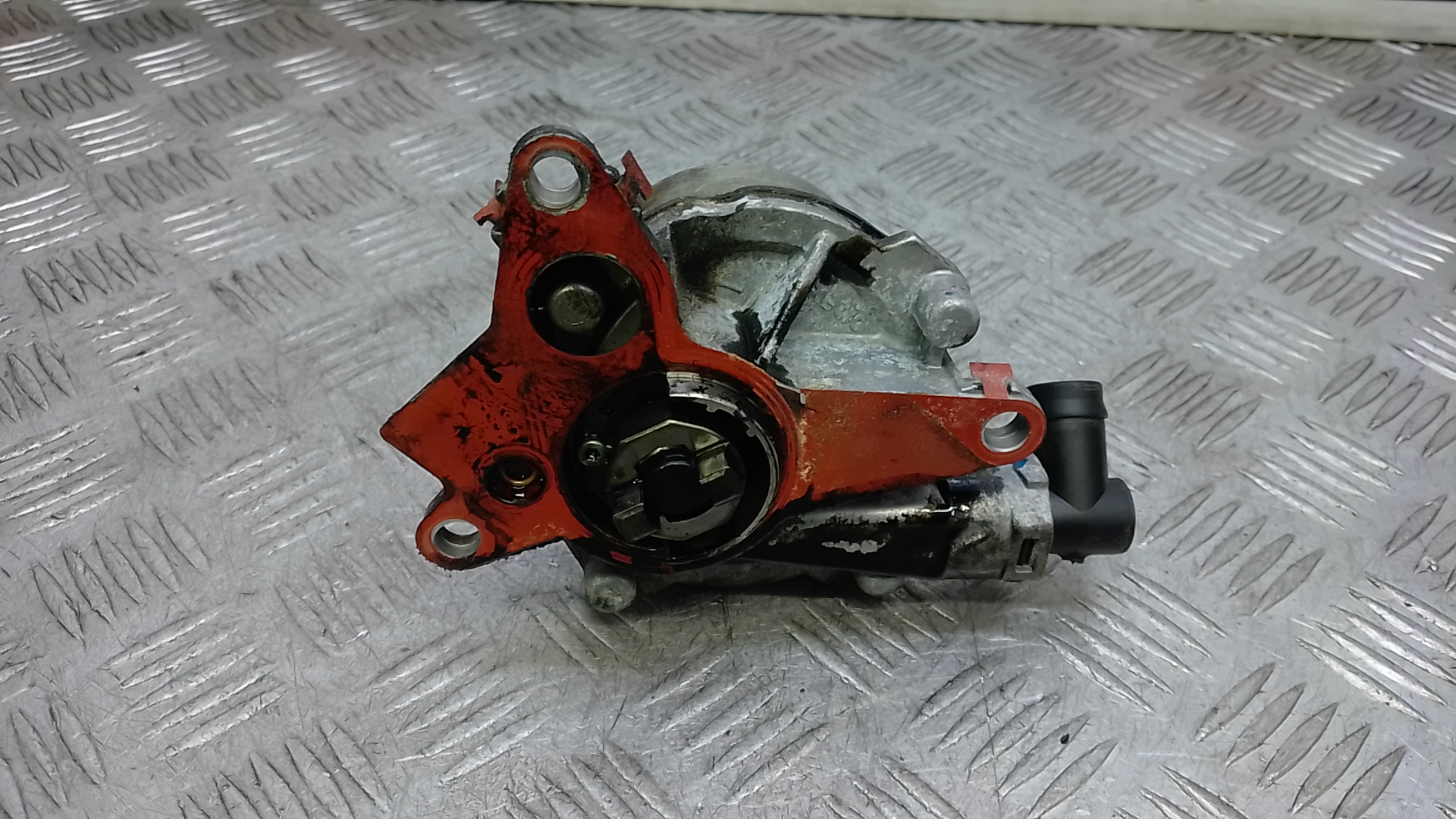 Насос вакуумный Nissan Qashqai
