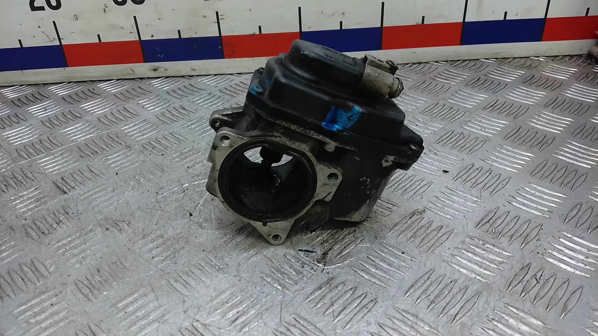 Клапан EGR дизельный Volkswagen Tiguan