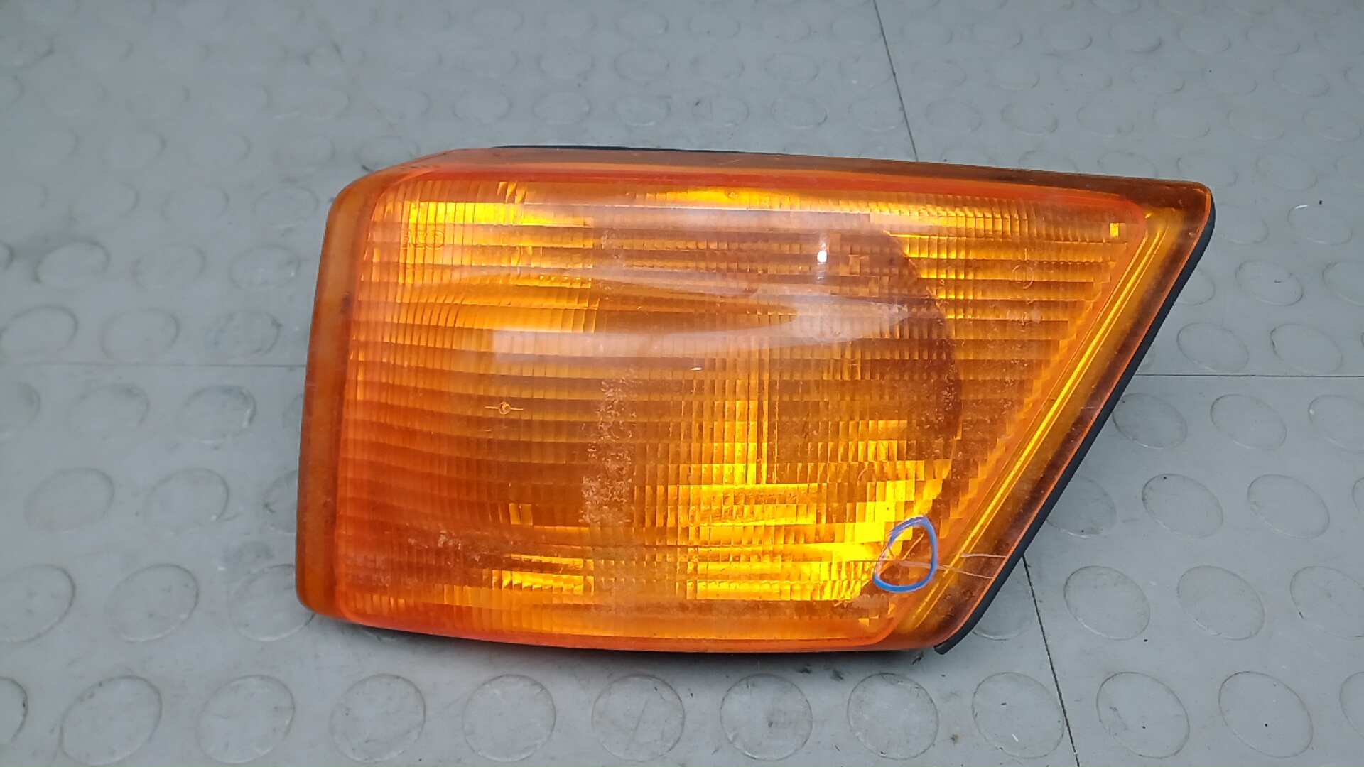 Поворотник фары левый Iveco Daily 3