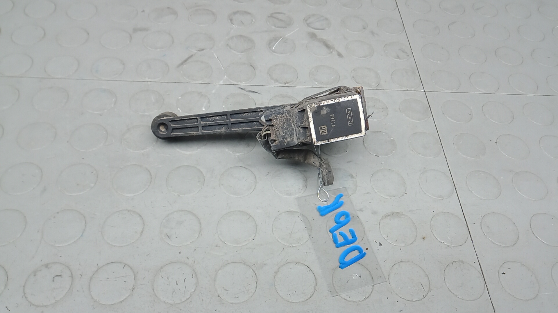 Датчик положения подвески Land Rover Discovery 2