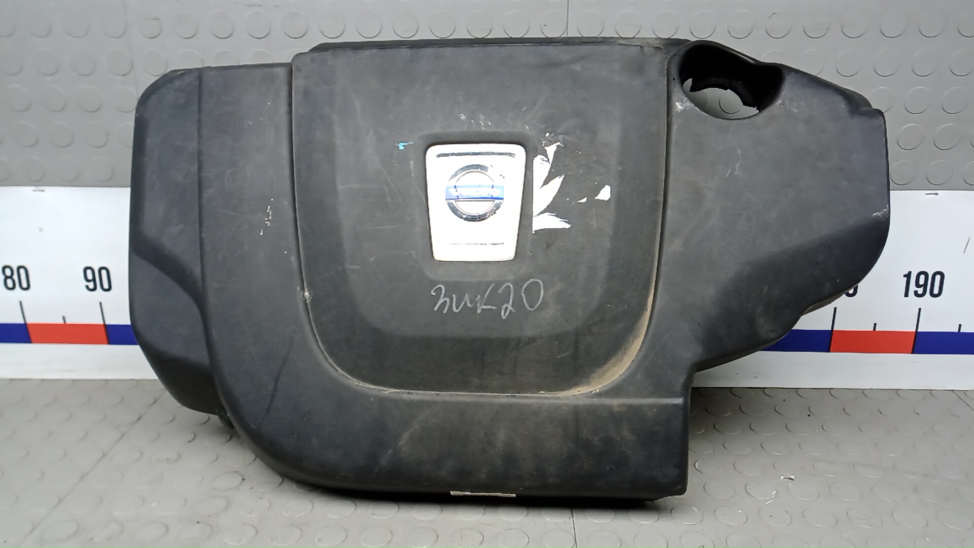 Защита двигателя верхняя Volvo V60 1