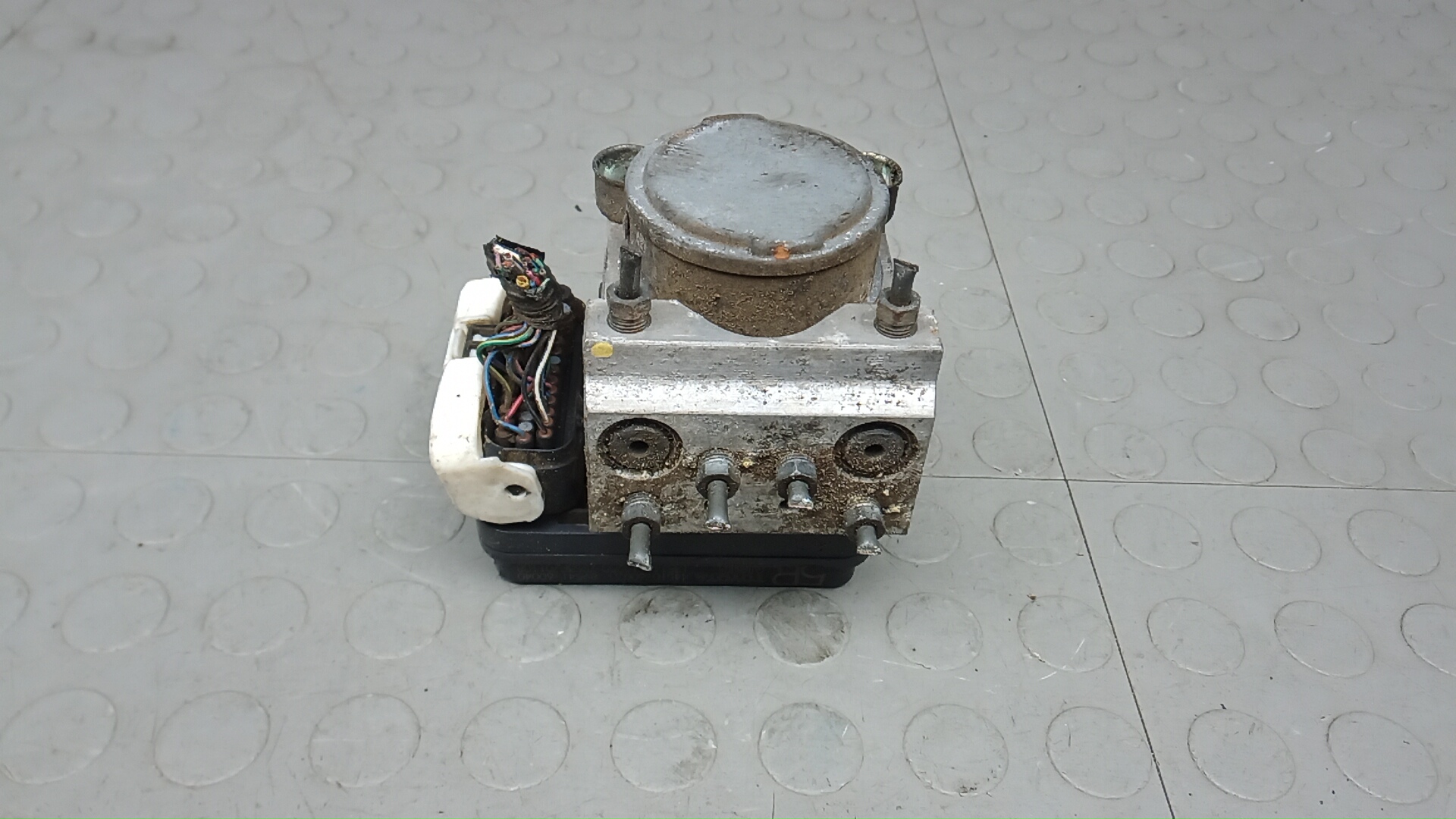 Блок ABS Toyota Land Cruiser Prado J120