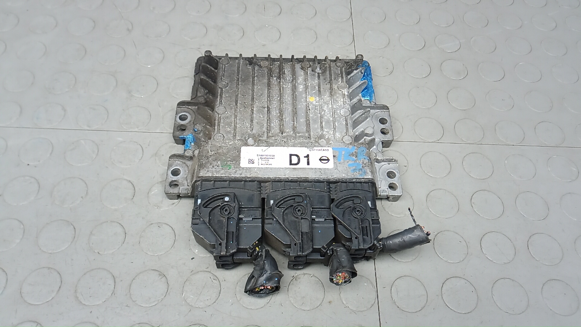 Блок управления двс Nissan Qashqai