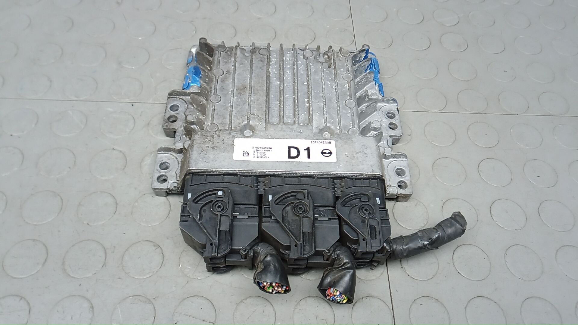 Блок управления двс Nissan Qashqai