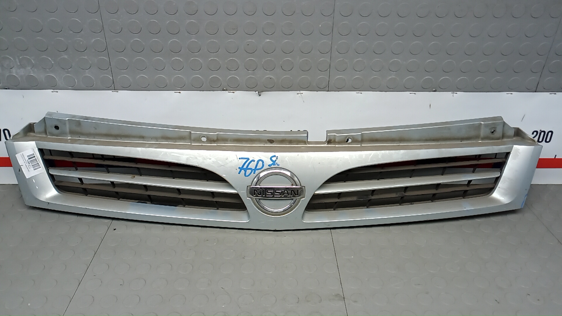 Решетка радиатора Nissan Interstar X70