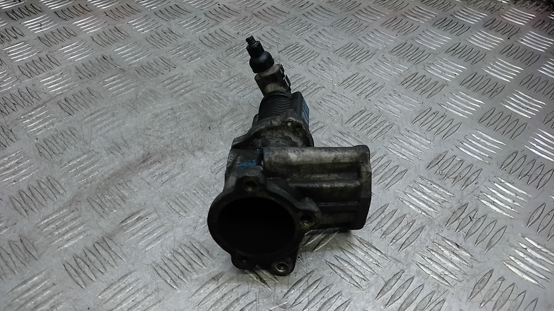 Клапан EGR дизельный Opel Corsa