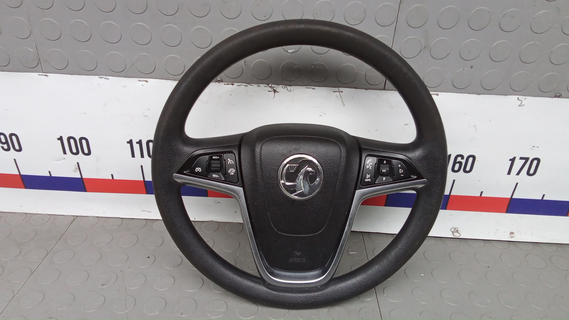 Руль Opel Zafira C