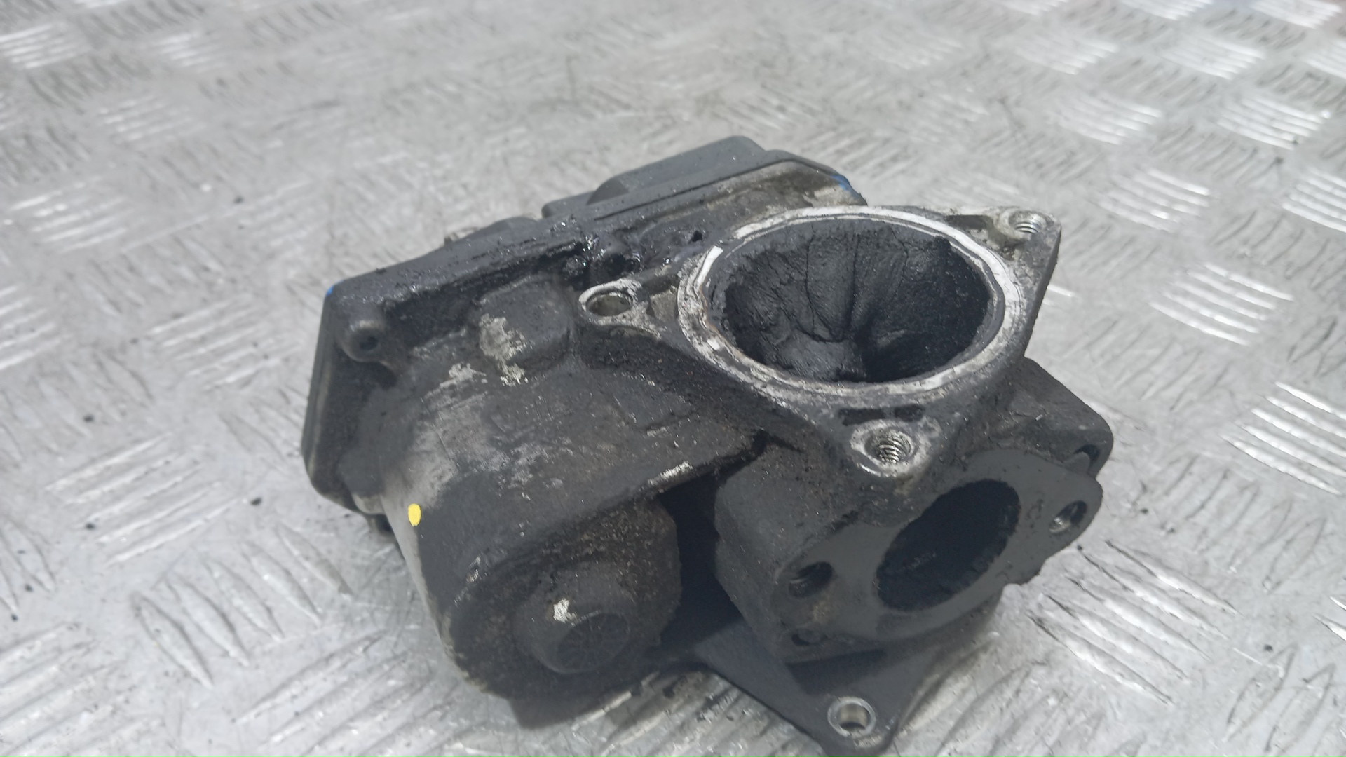 Клапан EGR дизельный Volkswagen Jetta
