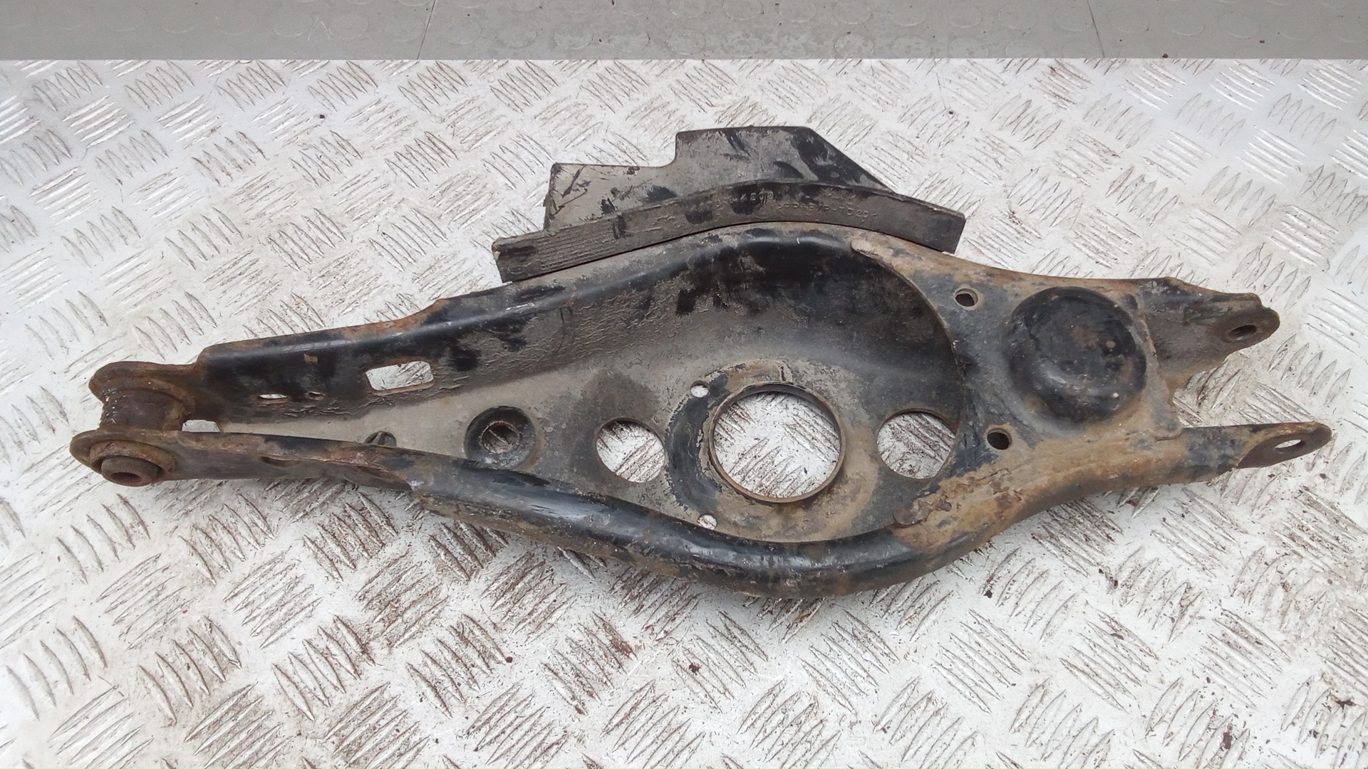 Рычаг задний Toyota RAV4 CA40